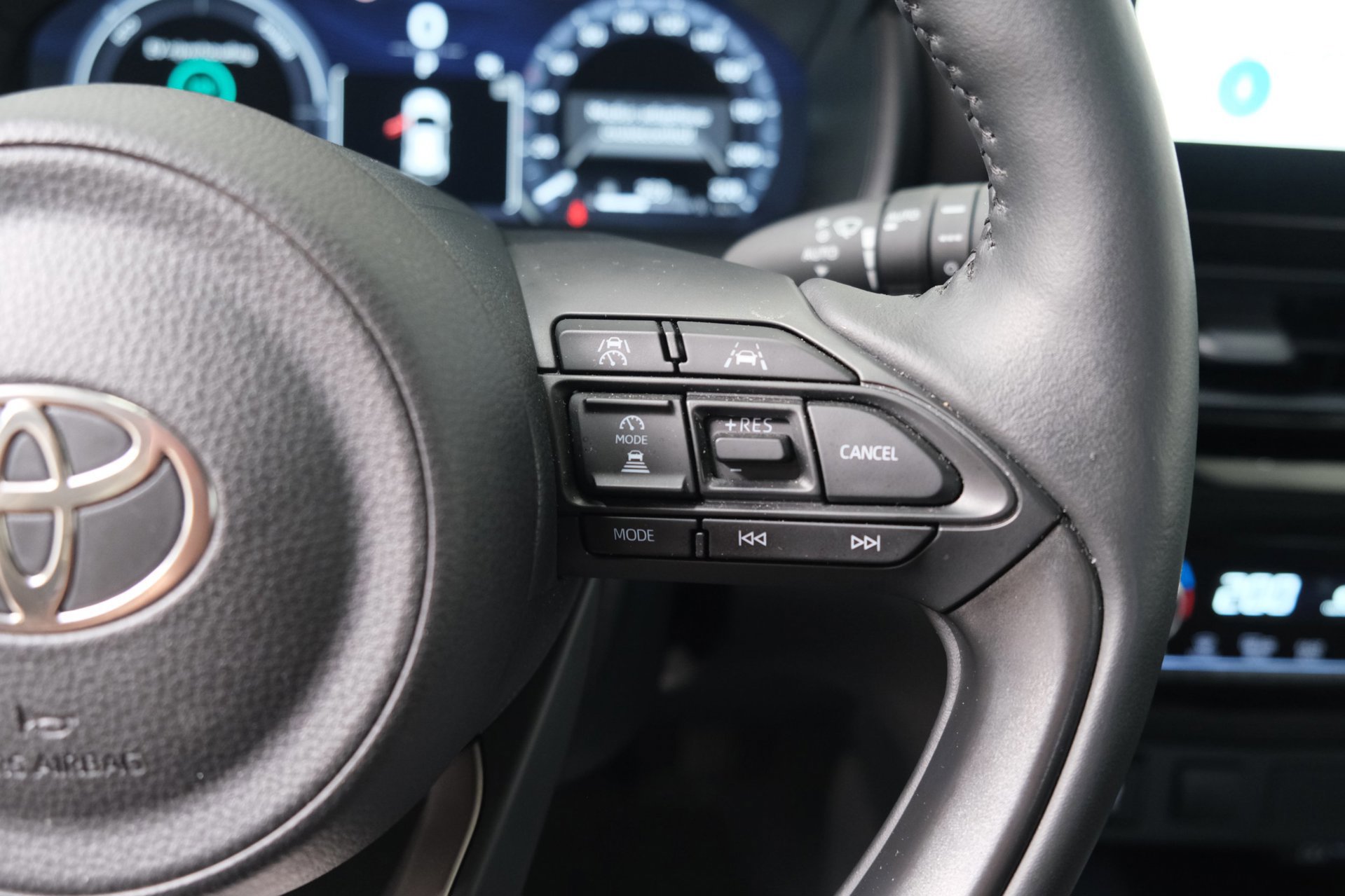 Toyota Yaris Cross 1.5 Hybrid 130 GR SPORT (2025), foto 28