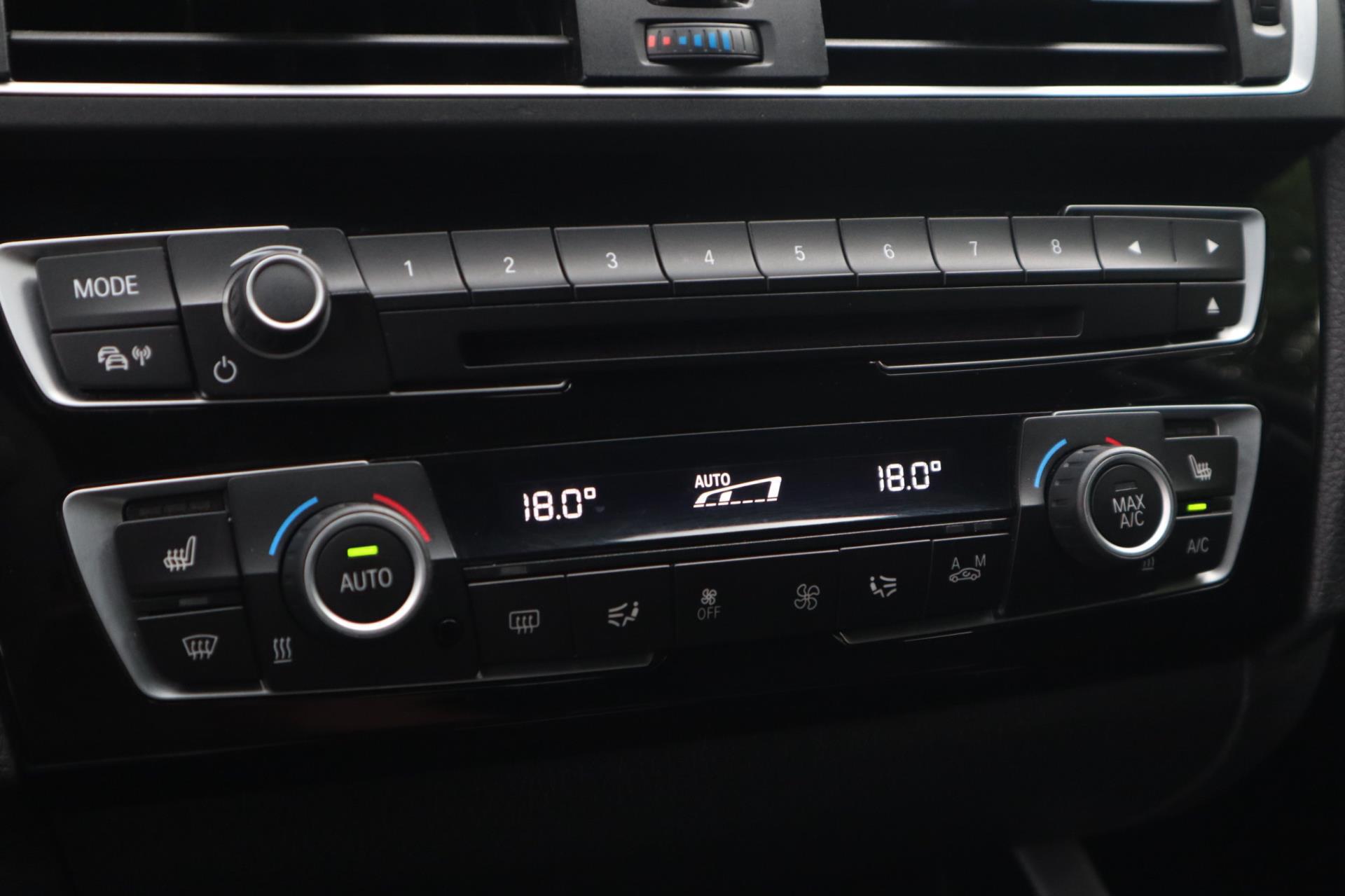 BMW 1-Serie 120i Edition M Sport Shadow High Executive (2017), foto 20