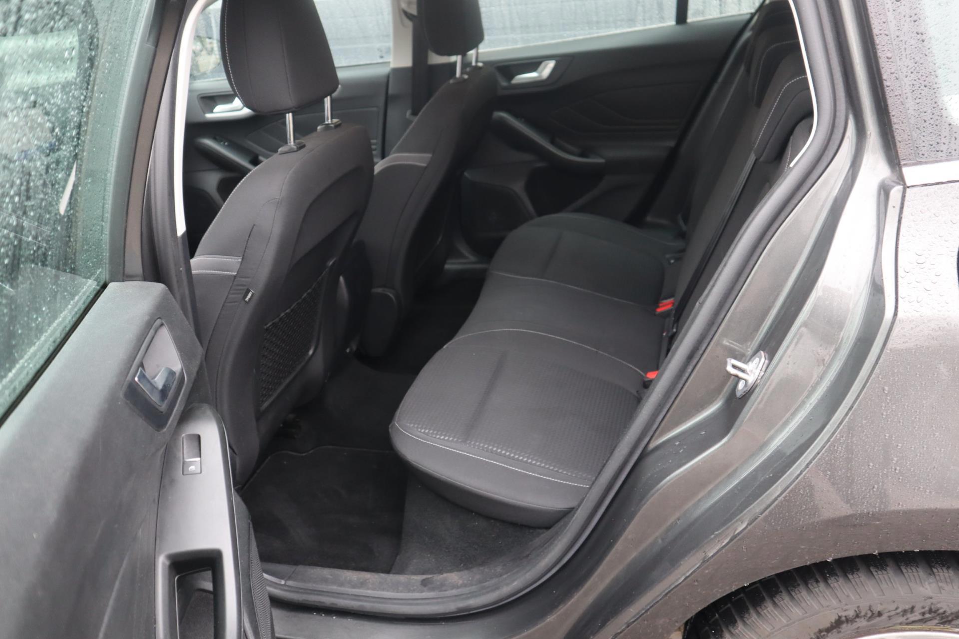 Ford Focus Wagon 1.0 EcoBoost Trend Edition Business (2020), foto 11