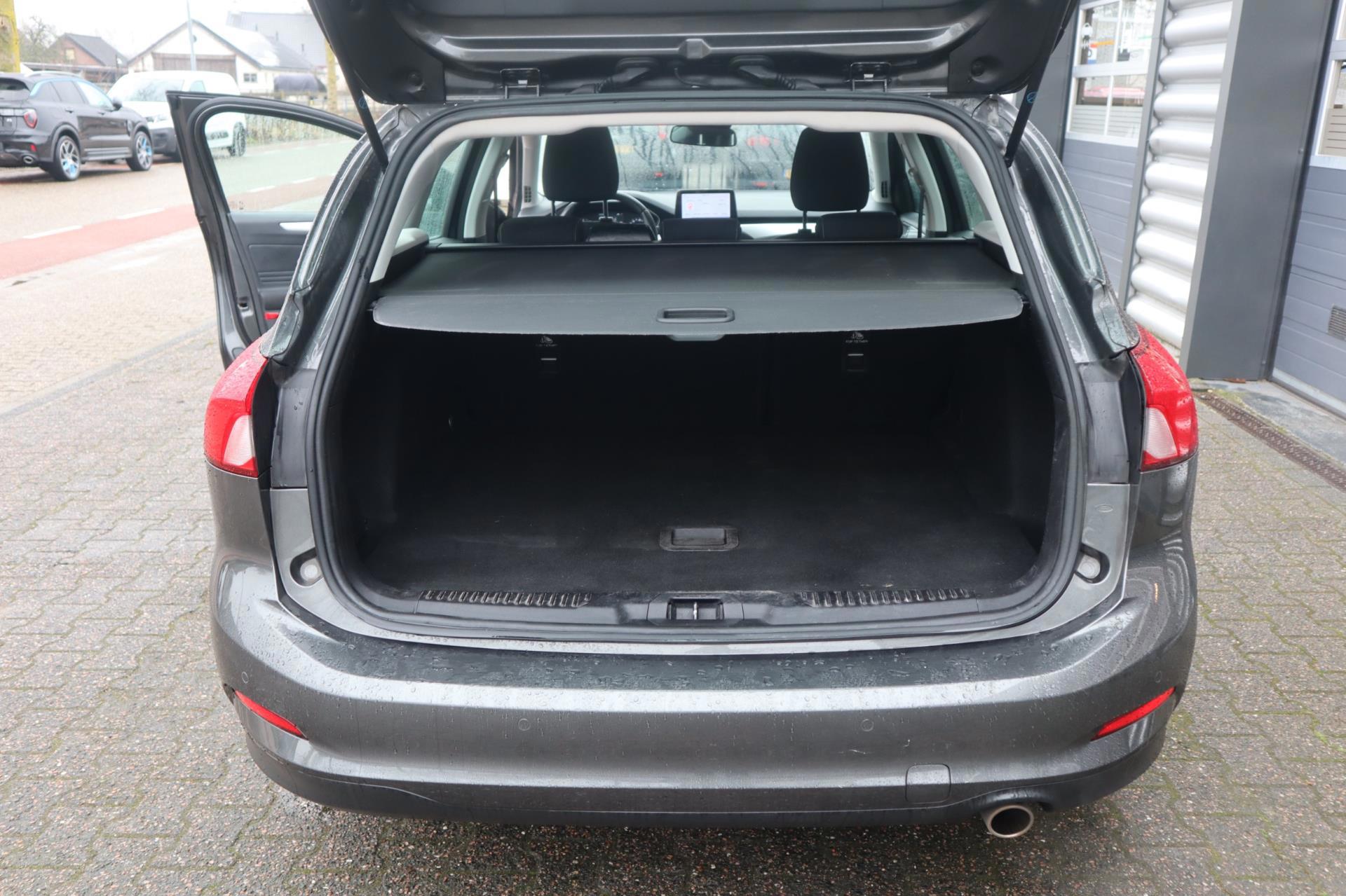 Ford Focus Wagon 1.0 EcoBoost Trend Edition Business (2020), foto 12
