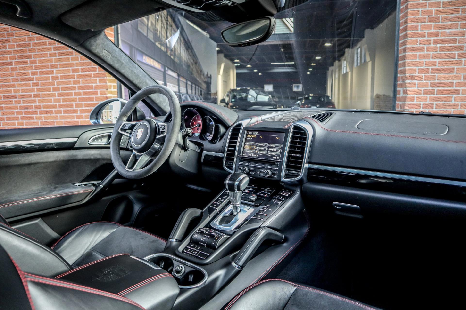 Porsche Cayenne 3.6 GTS 440PK (2016), foto 11