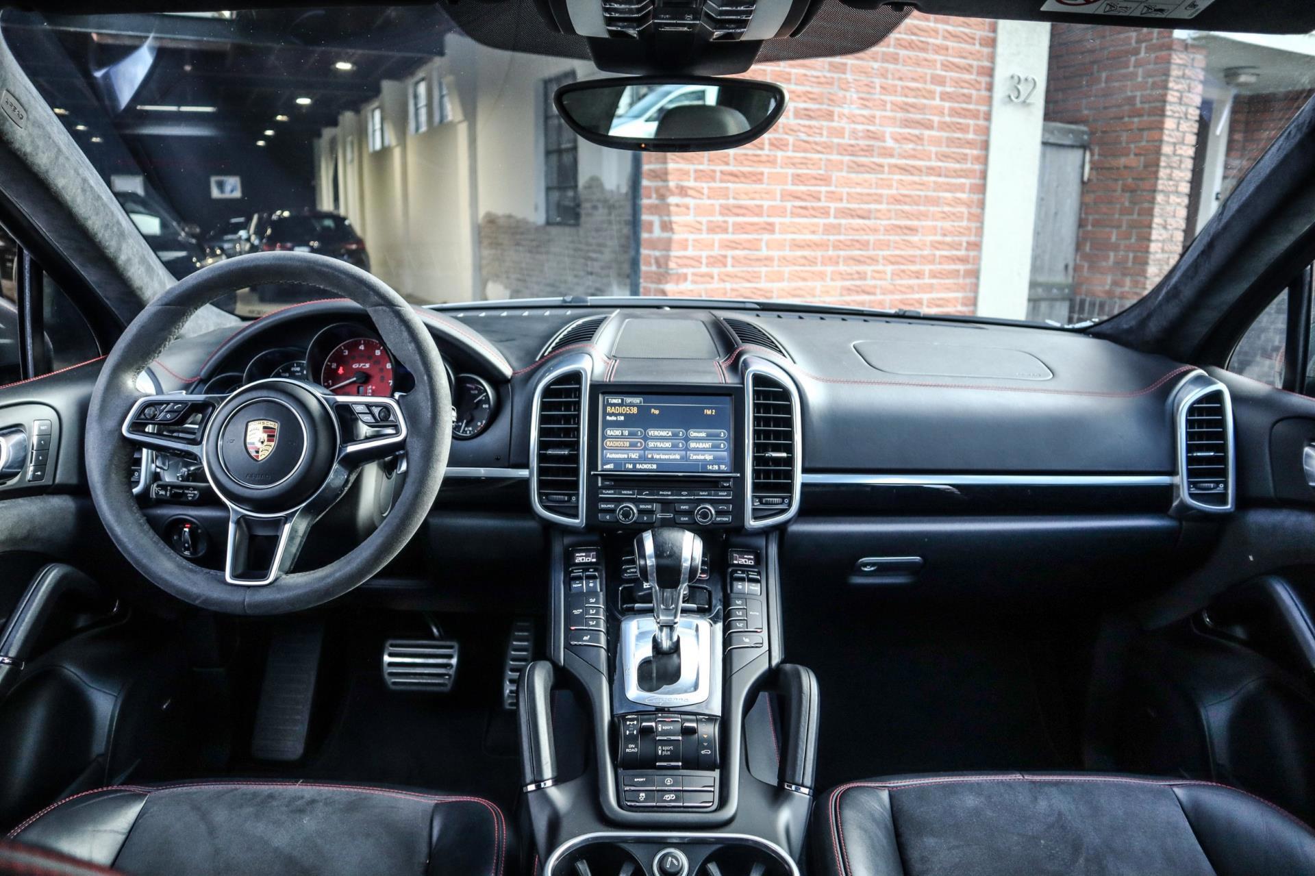 Porsche Cayenne 3.6 GTS 440PK (2016), foto 12