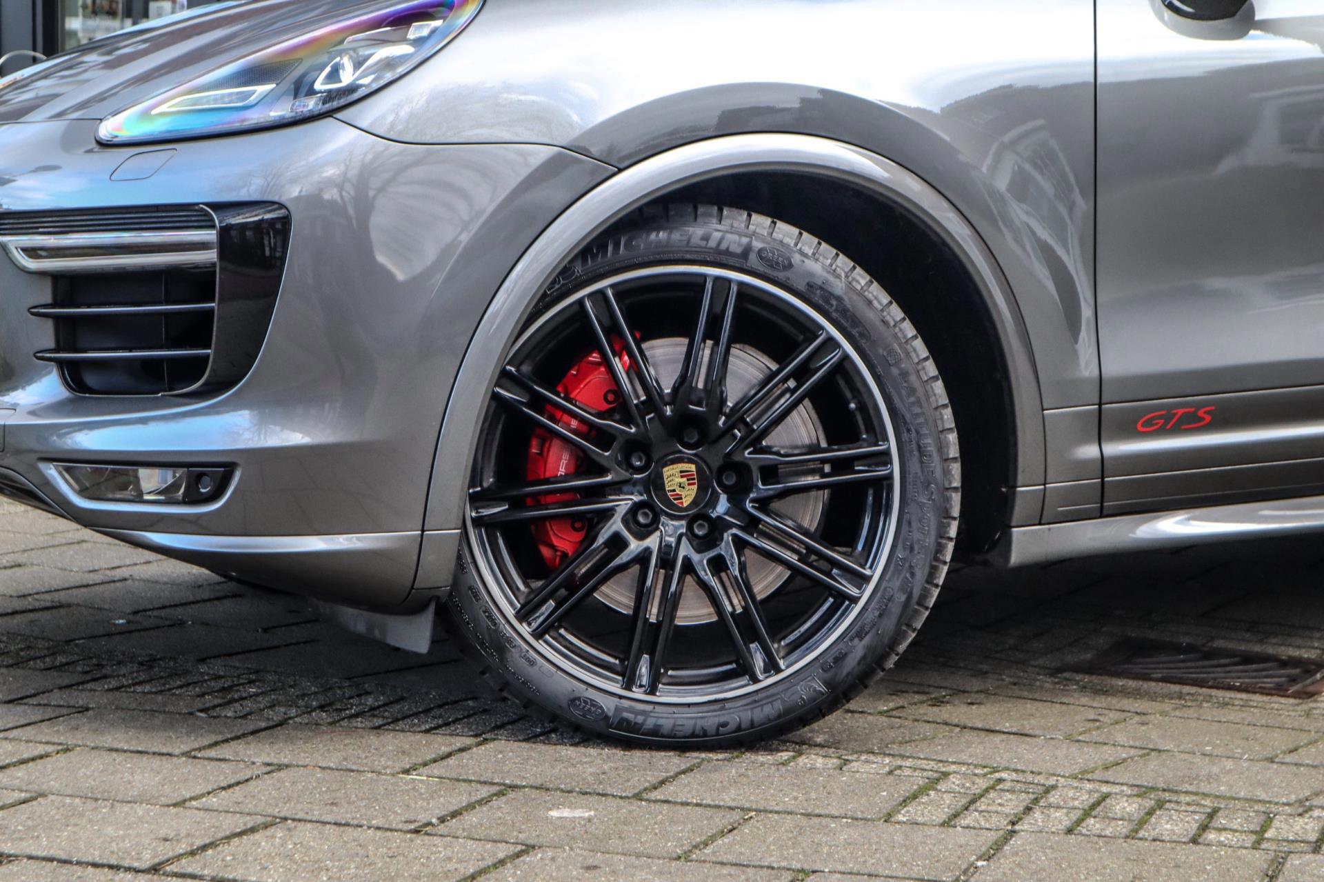 Porsche Cayenne 3.6 GTS 440PK (2016), foto 3