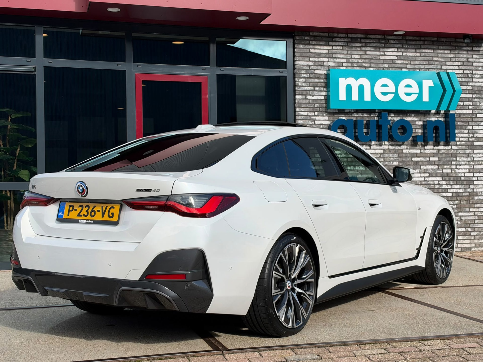 BMW I4 40 High Exec. M-SPORT SOH 96.4% (2022), foto 26