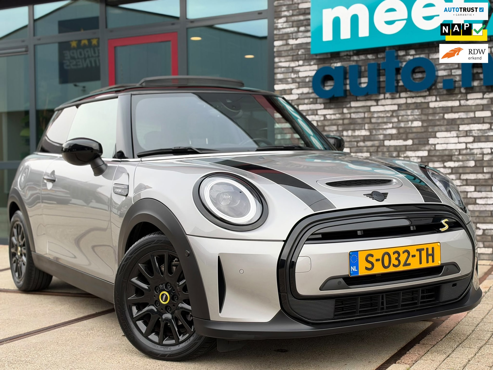 Mini Electric Camden Edit (2023), foto 1