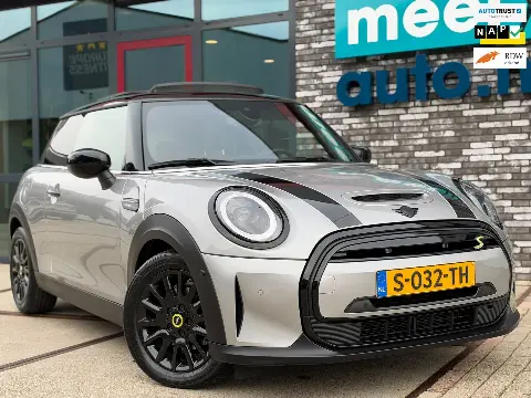Mini Electric Camden Edit (2023)