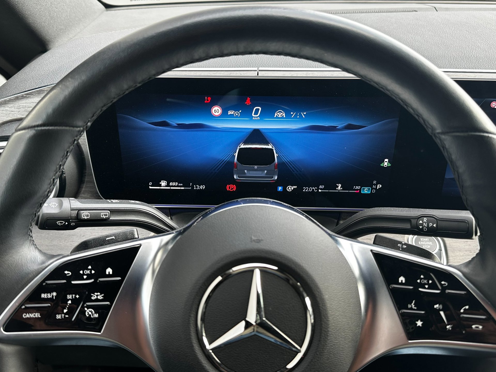 Mercedes-Benz V-klasse 250d L3 Avantgarde AMG line (2024), foto 23