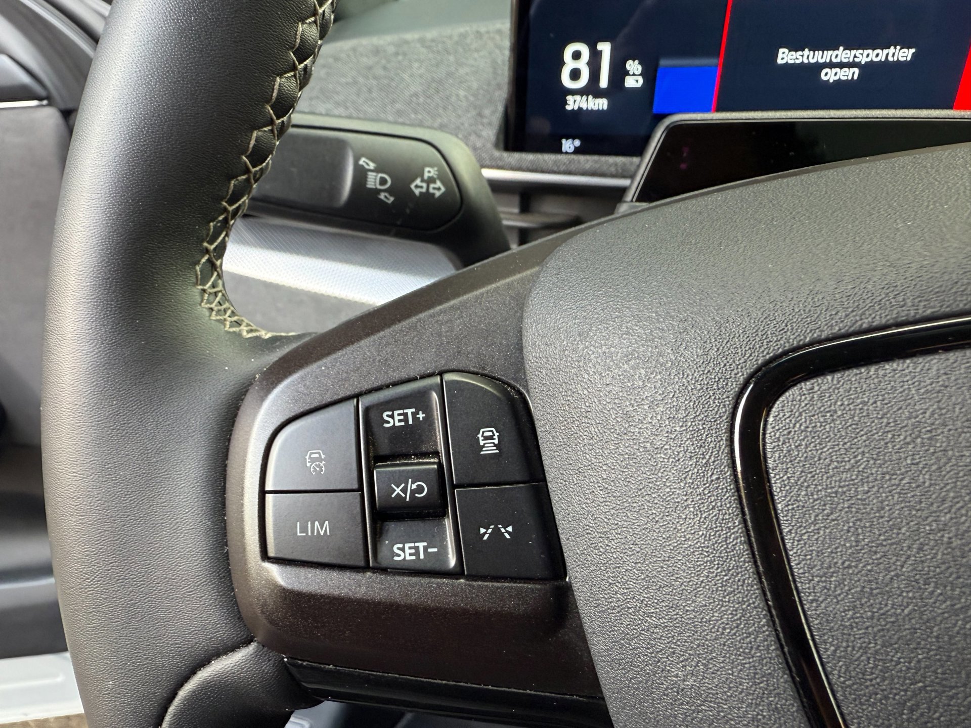 Ford Mustang Mach-E GT Extended AWD 98 kWh (2024), foto 13