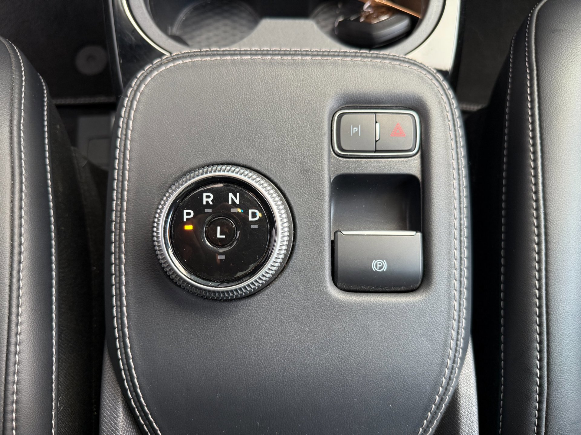 Ford Mustang Mach-E GT Extended AWD 98 kWh (2024), foto 23