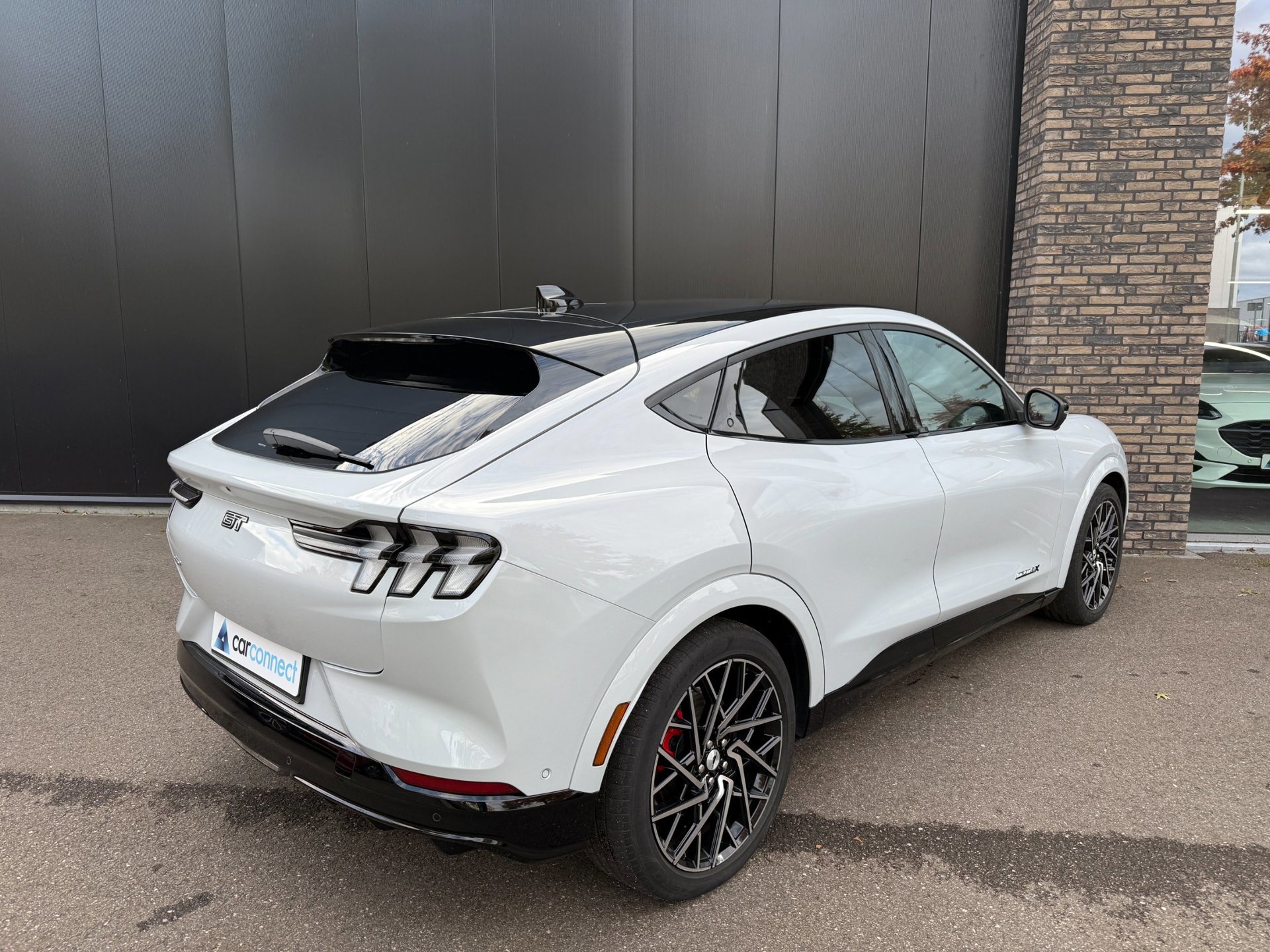 Ford Mustang Mach-E GT Extended AWD 98 kWh (2024), foto 5