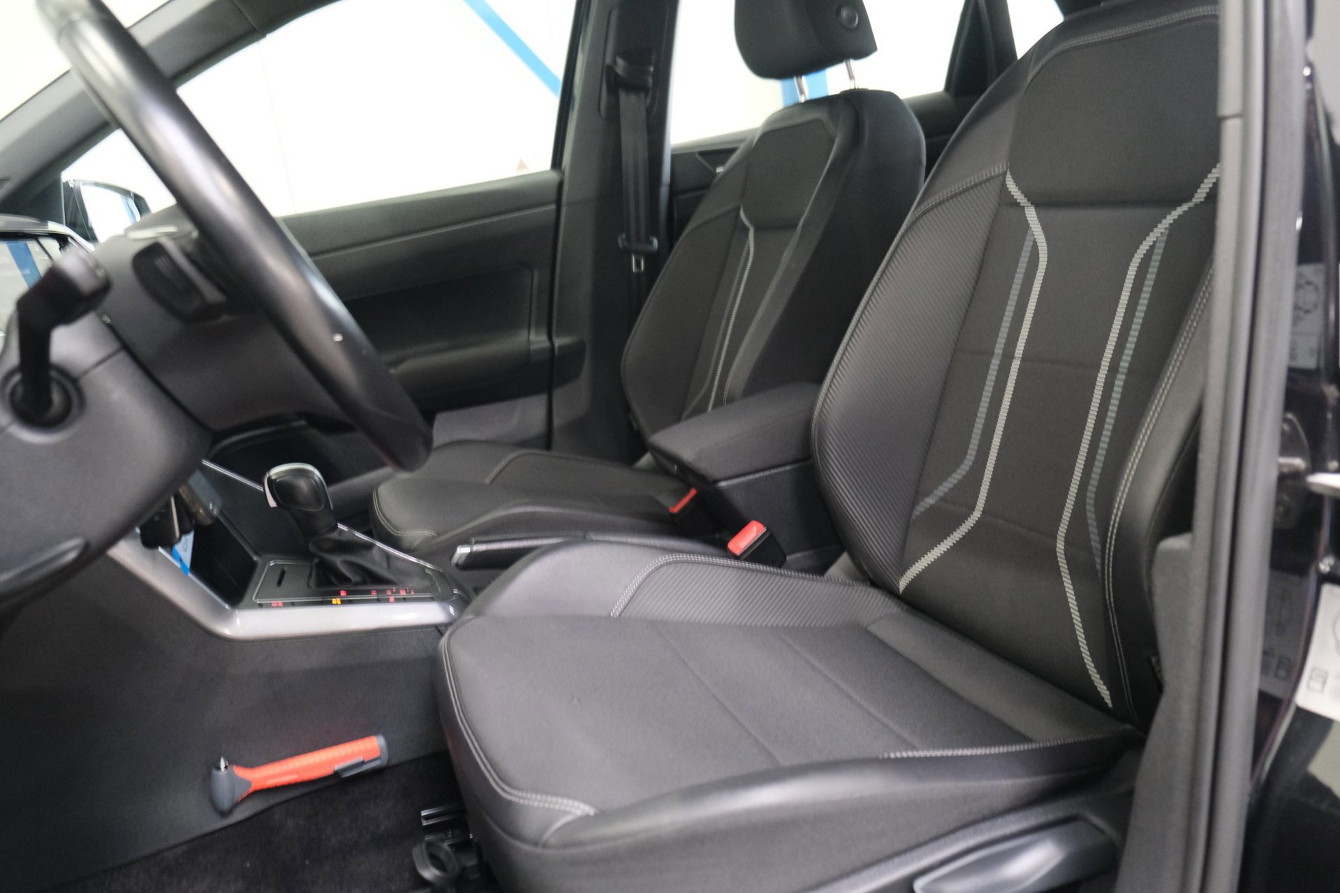 Volkswagen Polo 1.0 TSI Highline R-Line (2020), foto 13