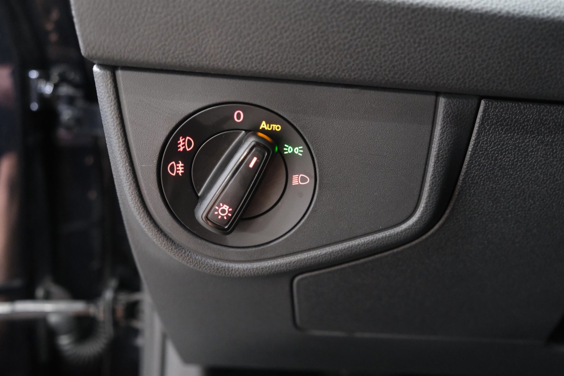 Volkswagen Polo 1.0 TSI Highline R-Line (2020), foto 27