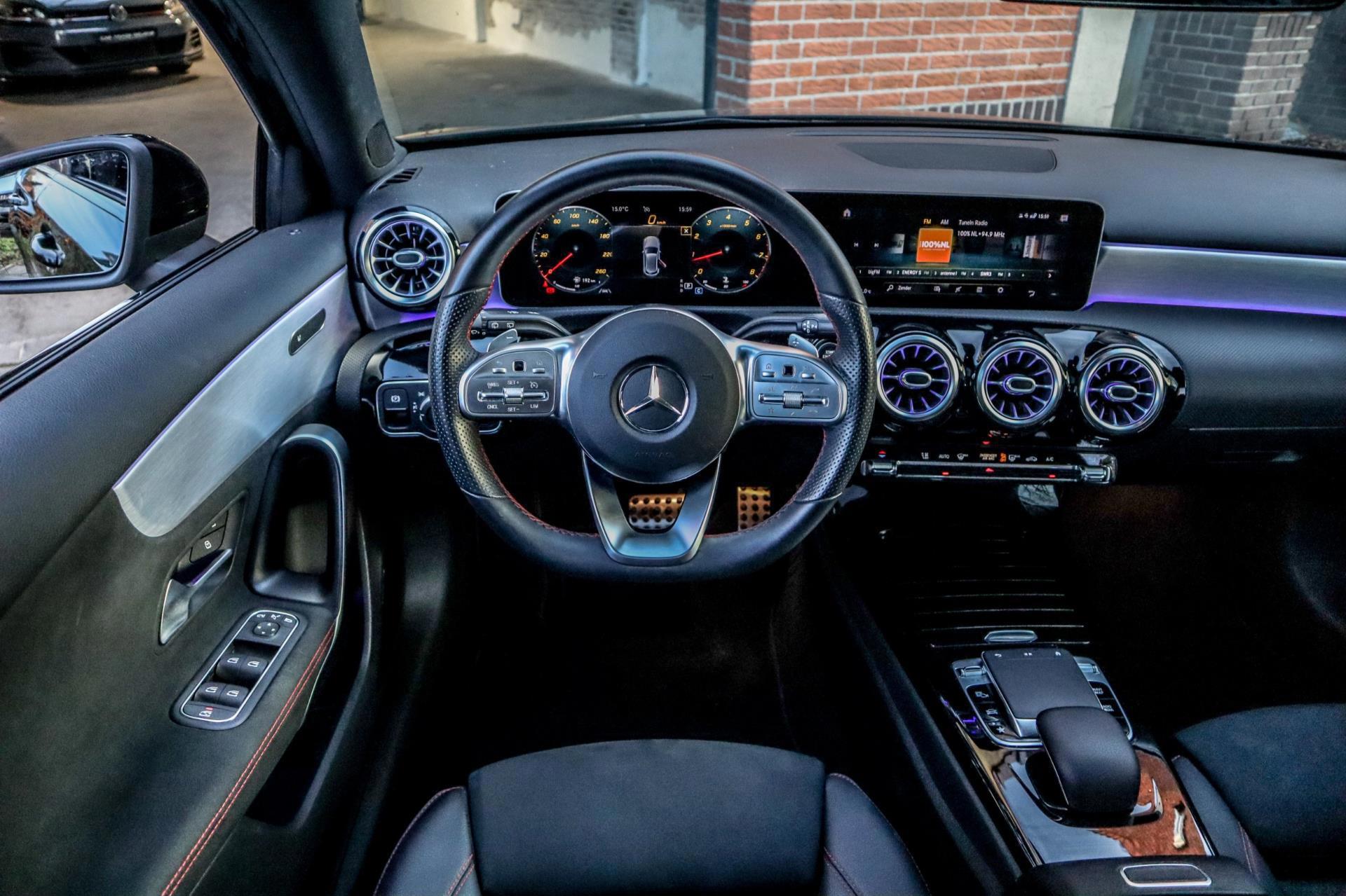 Mercedes-Benz A-klasse 220 AMG Night (2019), foto 15