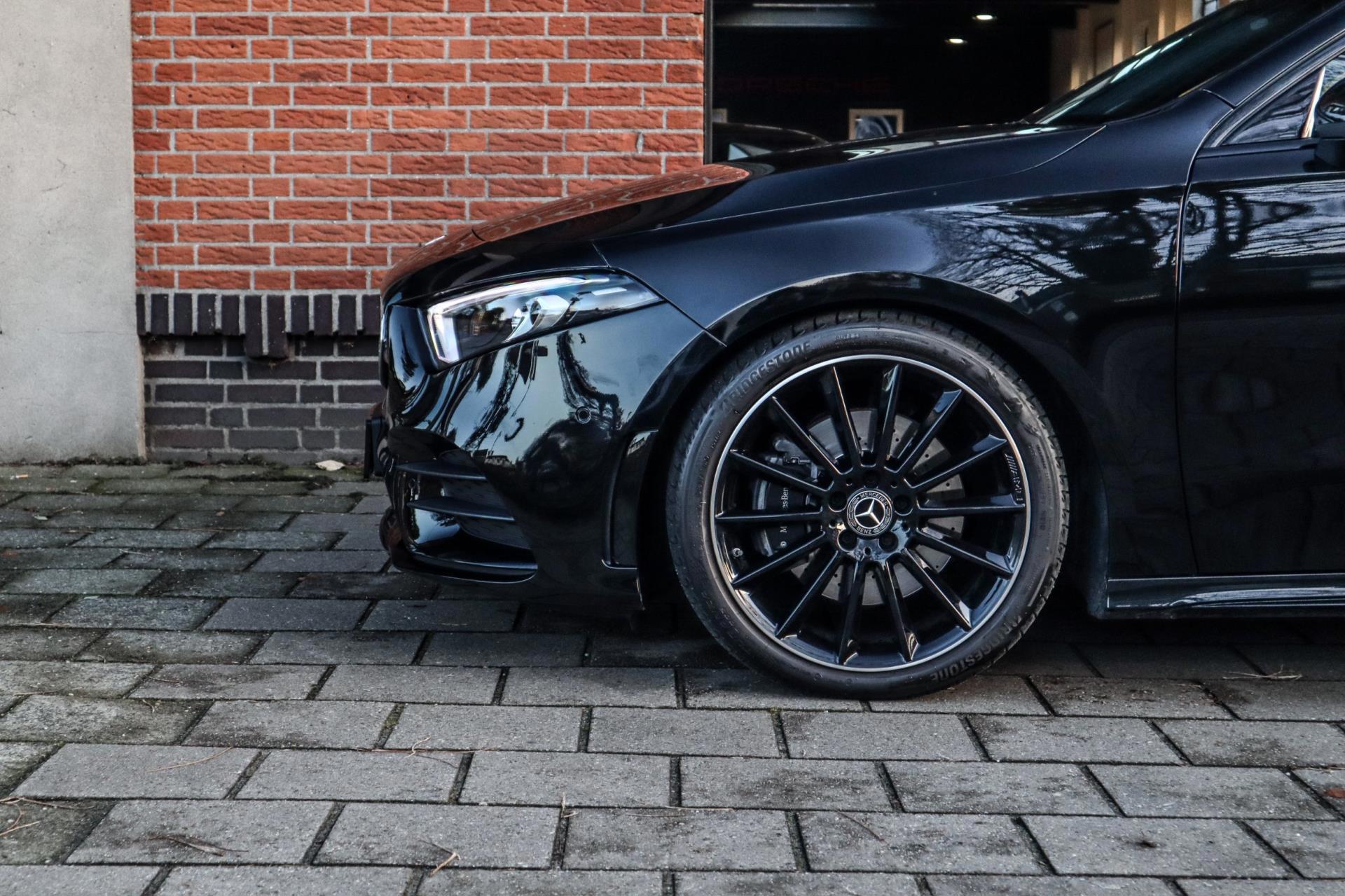 Mercedes-Benz A-klasse 220 AMG Night (2019), foto 3