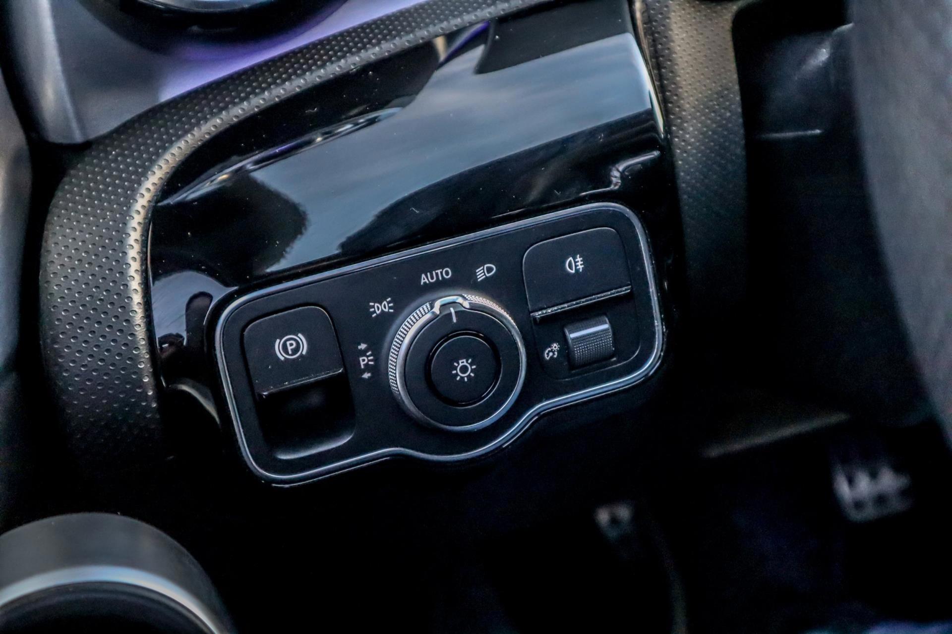 Mercedes-Benz A-klasse 220 AMG Night (2019), foto 23