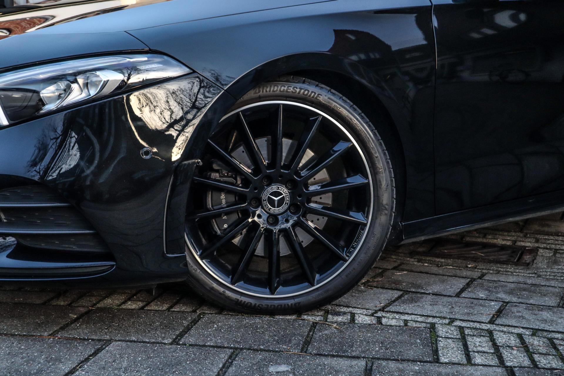 Mercedes-Benz A-klasse 220 AMG Night (2019), foto 4