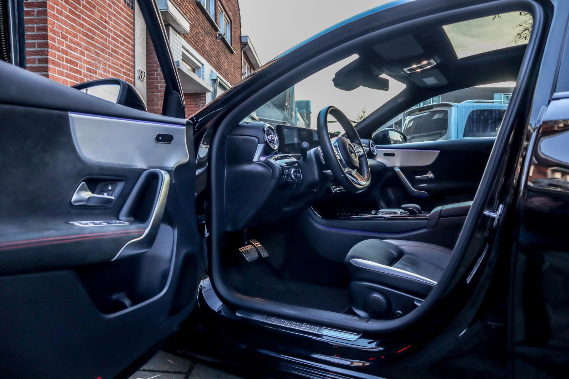 Mercedes-Benz A-klasse 220 AMG Night (2019), foto 9