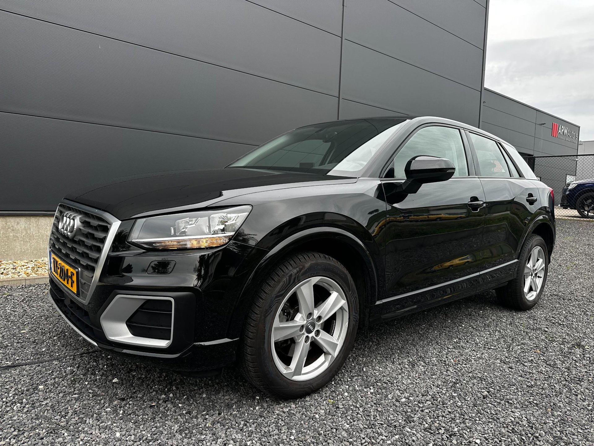 Audi Q2 1.4 TFSI CoD Design Pro Line (2018), foto 2