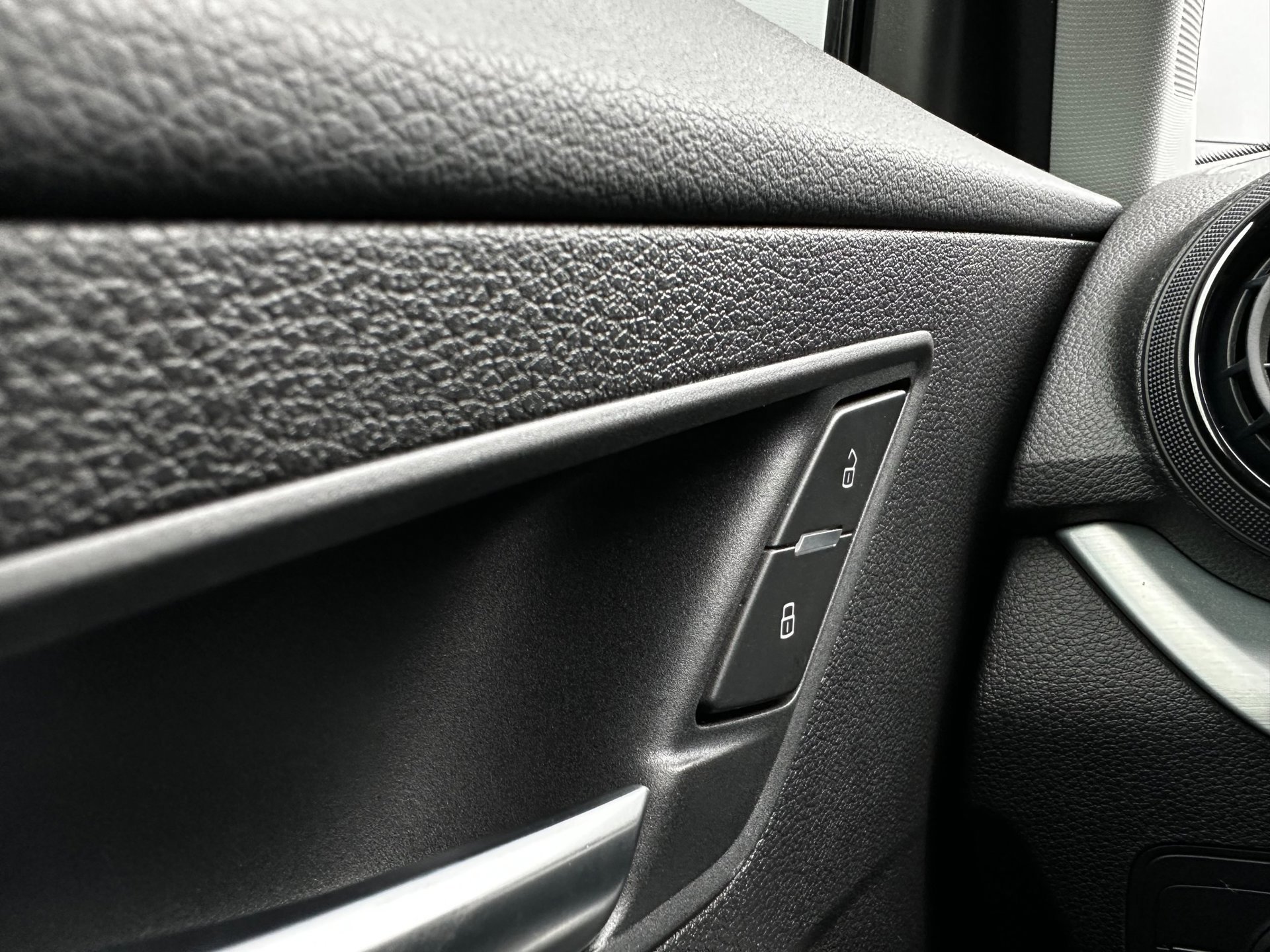 Audi Q2 1.4 TFSI CoD Design Pro Line (2018), foto 24