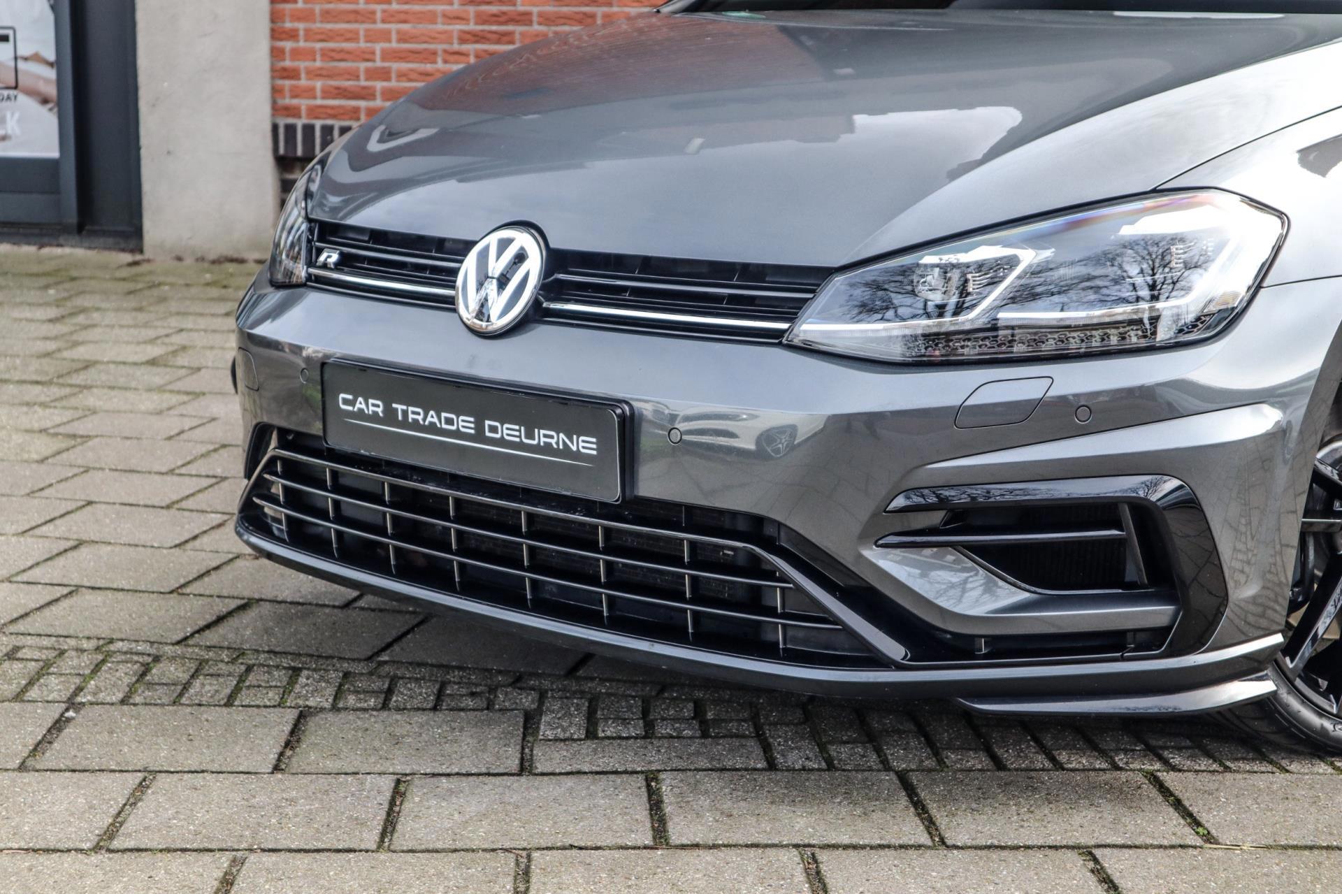 Volkswagen Golf 2.0 TSI 301PK 4Motion R (2019), foto 2