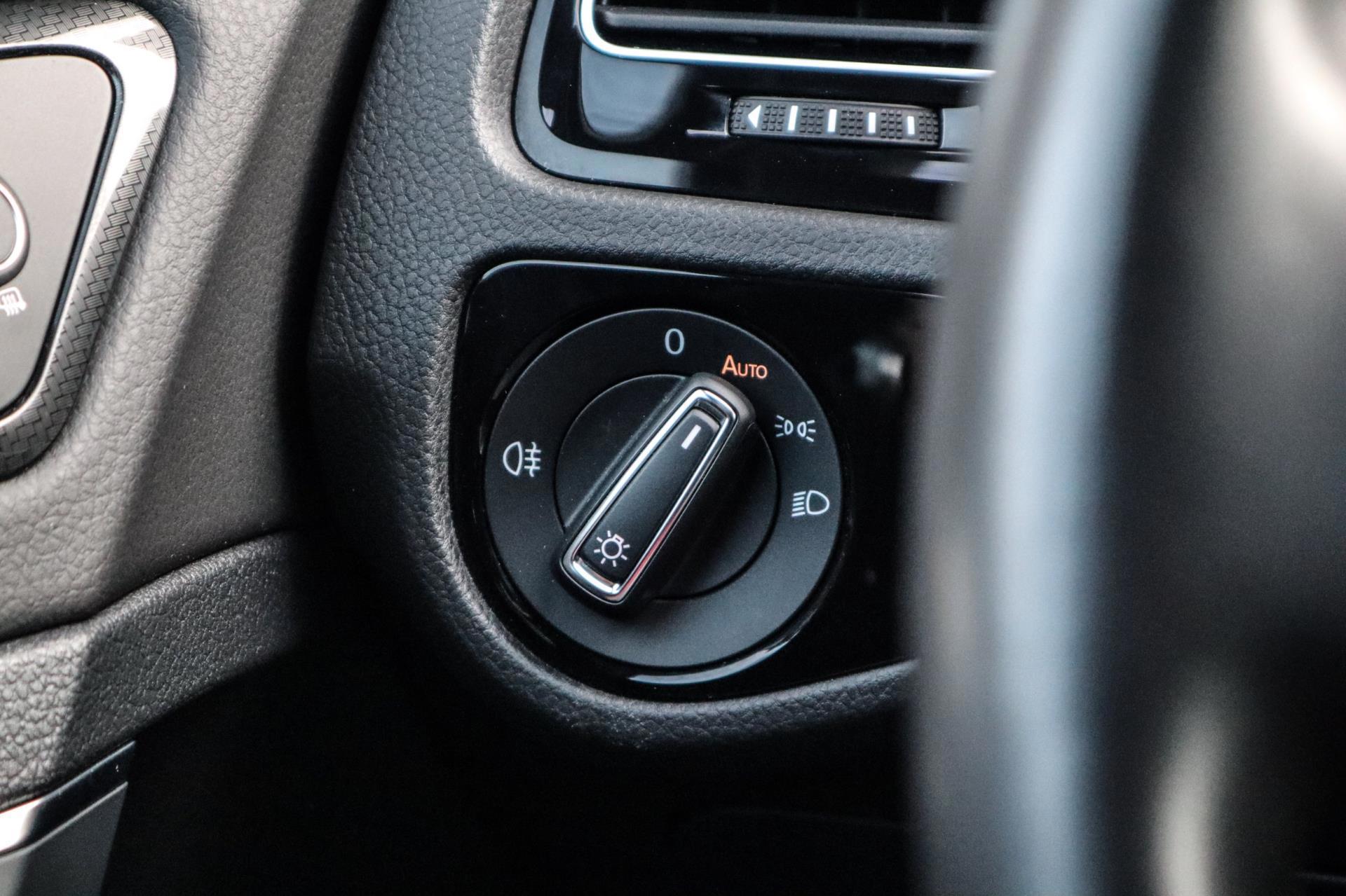 Volkswagen Golf 2.0 TSI 301PK 4Motion R (2019), foto 26