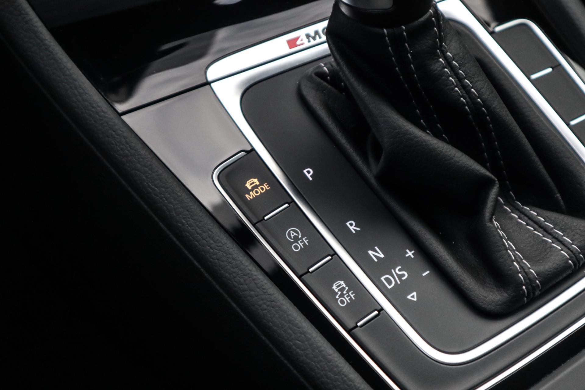 Volkswagen Golf 2.0 TSI 301PK 4Motion R (2019), foto 27