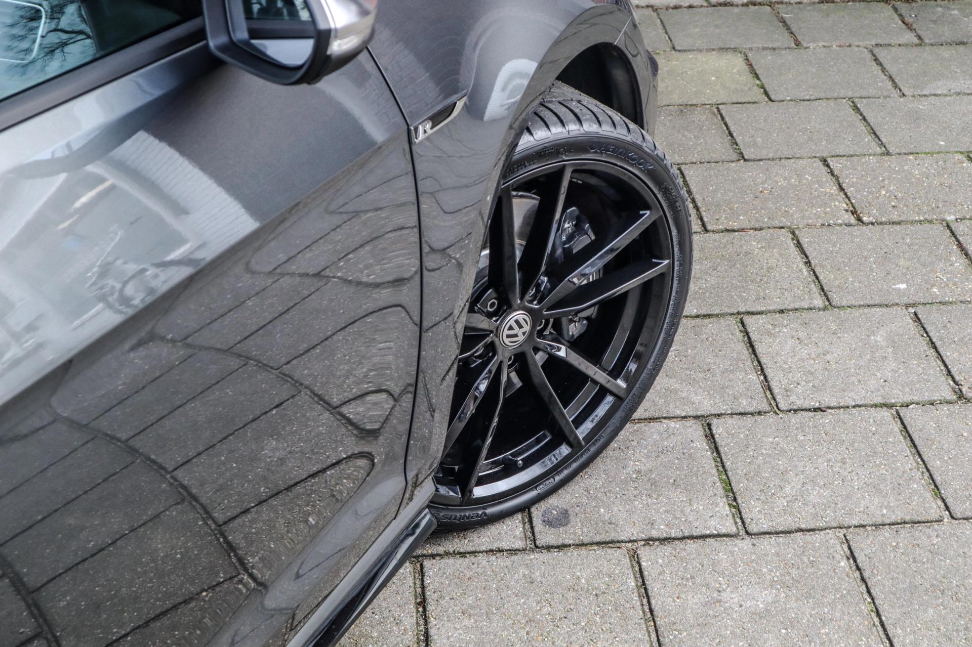 Volkswagen Golf 2.0 TSI 301PK 4Motion R (2019), foto 9