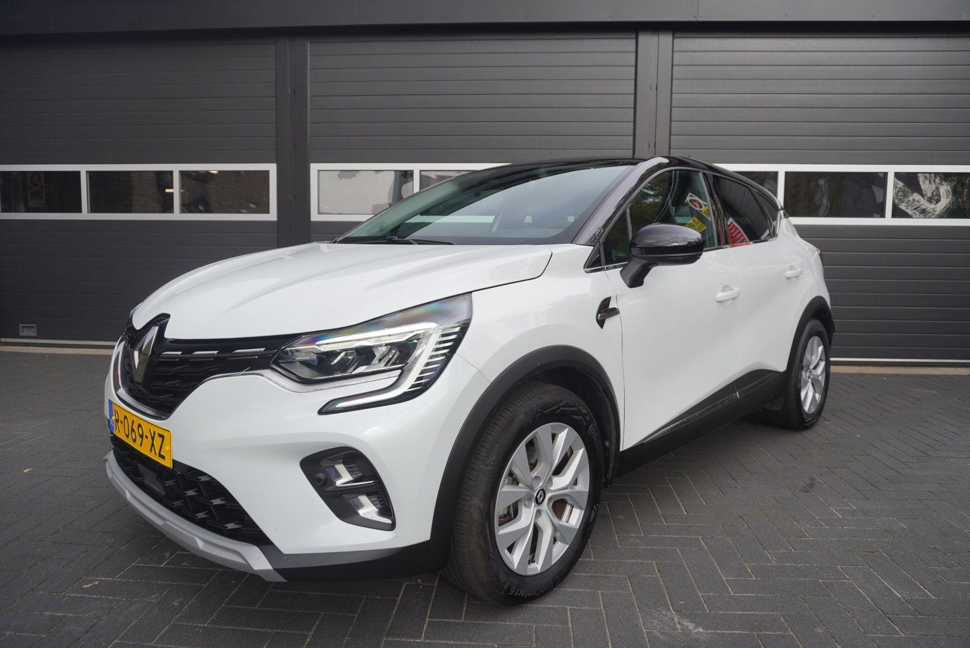 Renault Captur 1.6 E-Tech Hybrid 145 Zen Aut (2022), foto 1