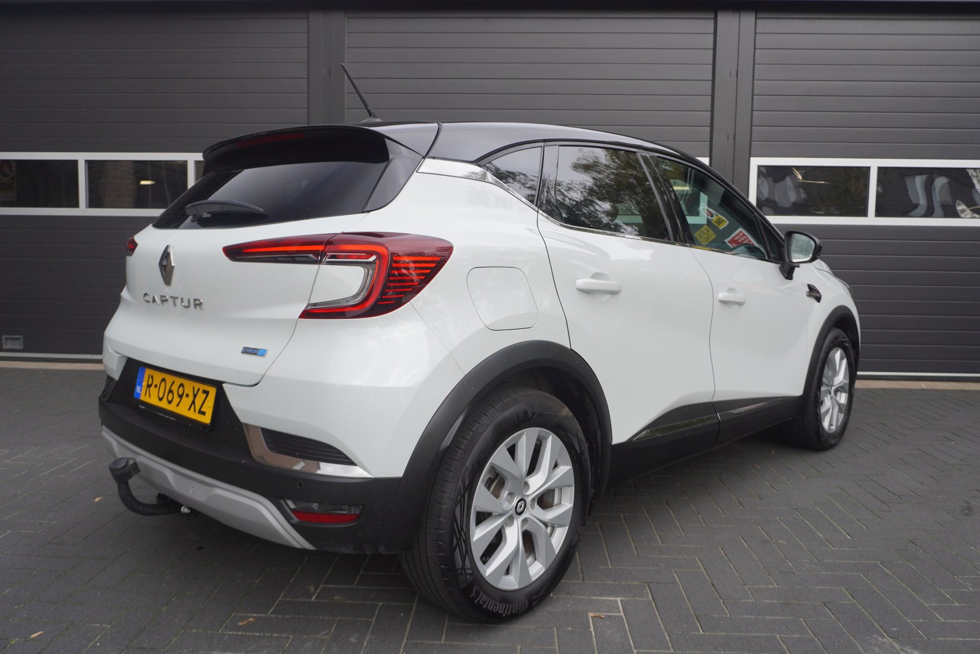Renault Captur 1.6 E-Tech Hybrid 145 Zen Aut (2022), foto 4