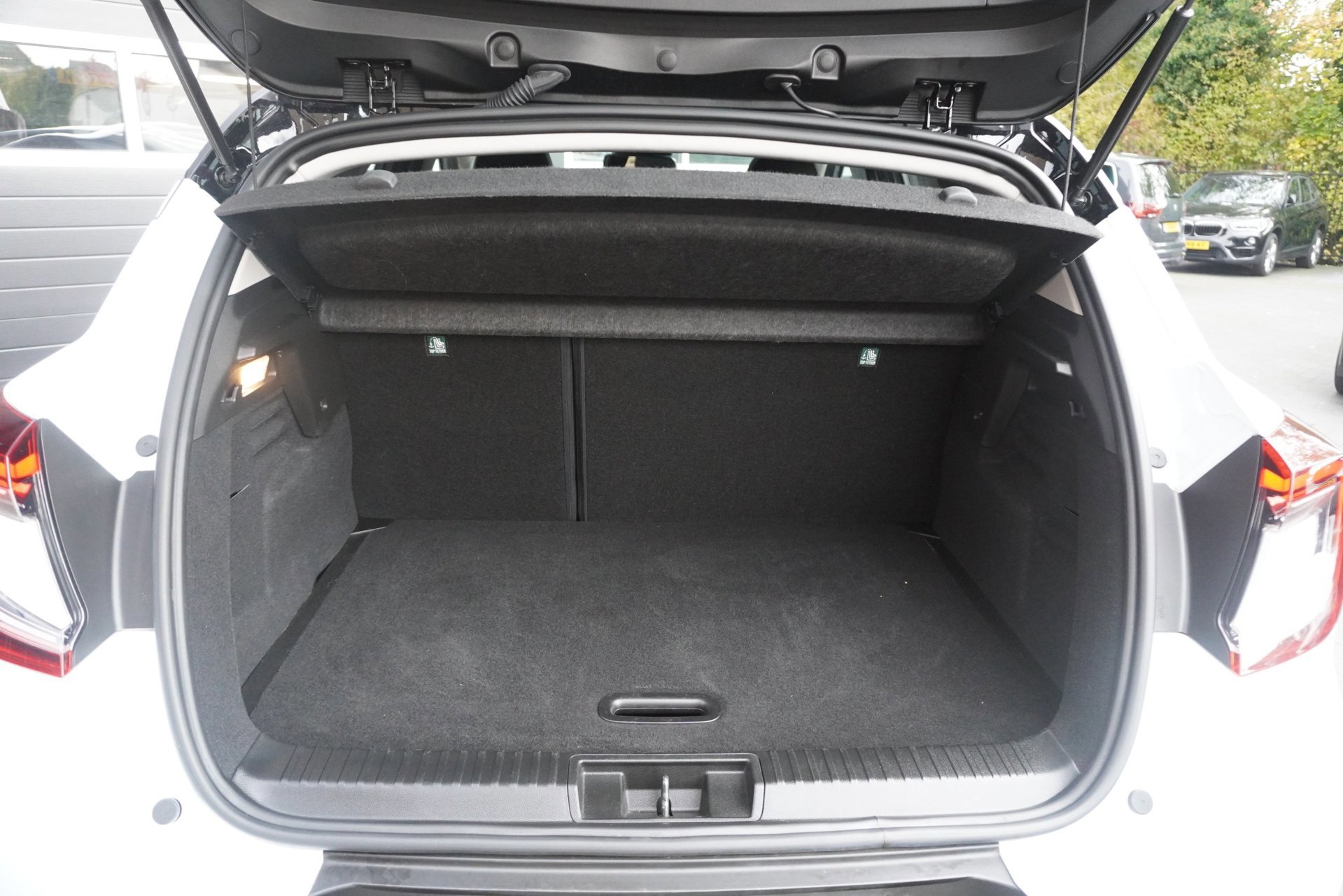 Renault Captur 1.6 E-Tech Hybrid 145 Zen Aut (2022), foto 7