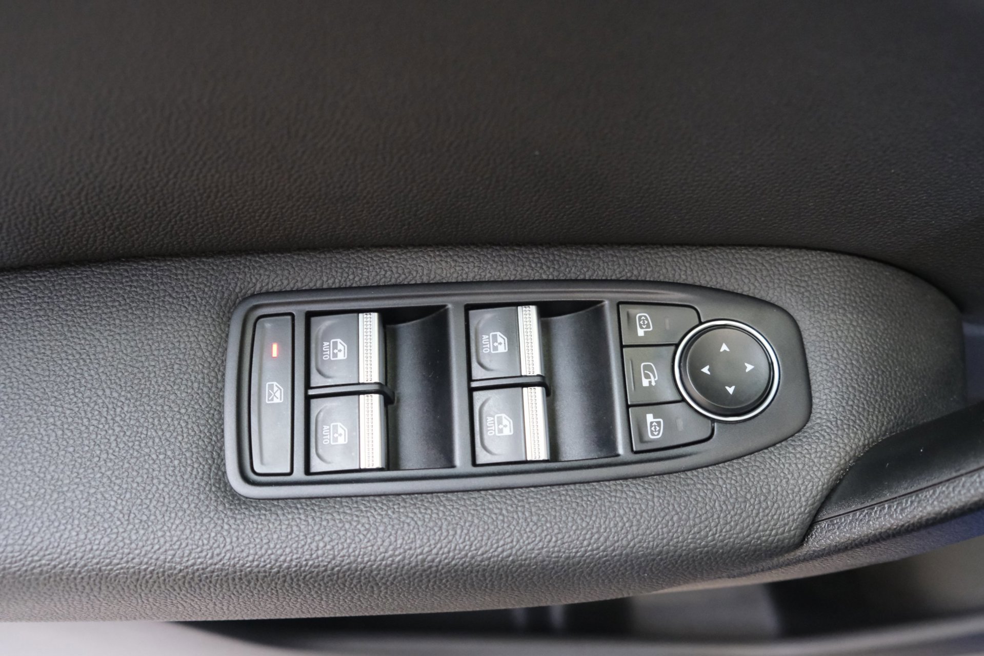 Renault Captur 1.3 TCe 140 Business Zen (2021), foto 13