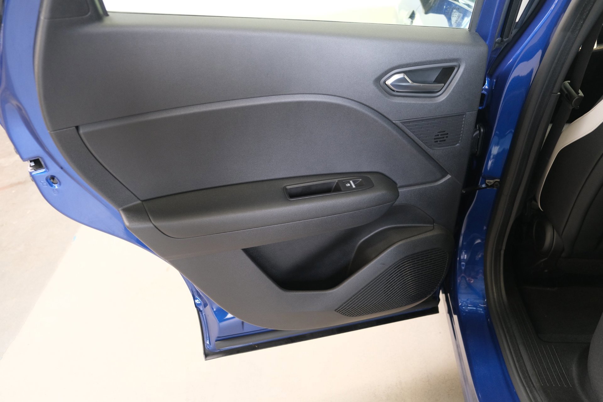 Renault Captur 1.3 TCe 140 Business Zen (2021), foto 9