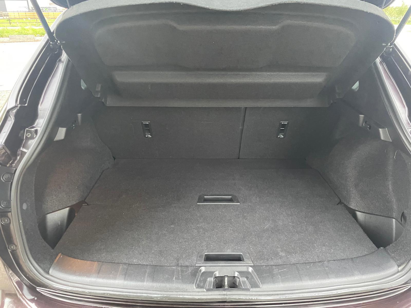Nissan Qashqai 1.2 Tekna Eerste (2016), foto 12