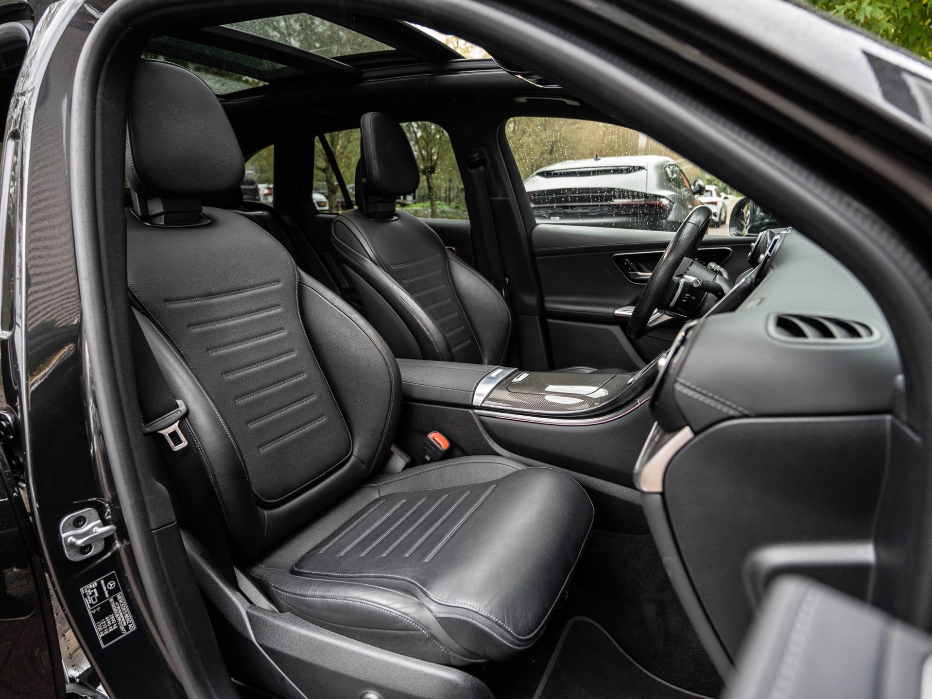 Mercedes-Benz GLC-klasse 300e 4MATIC AMG Line (2023), foto 16