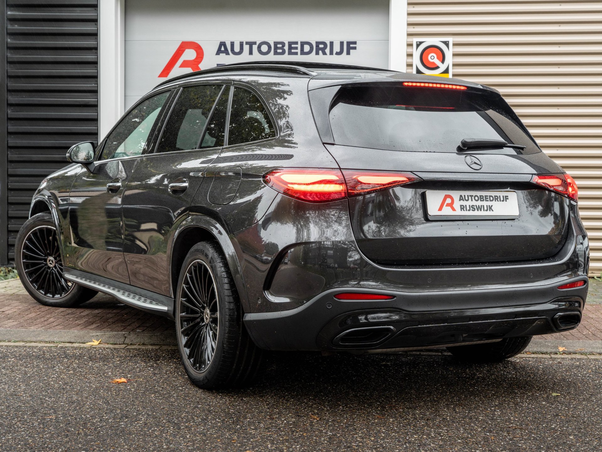 Mercedes-Benz GLC-klasse 300e 4MATIC AMG Line (2023), foto 3