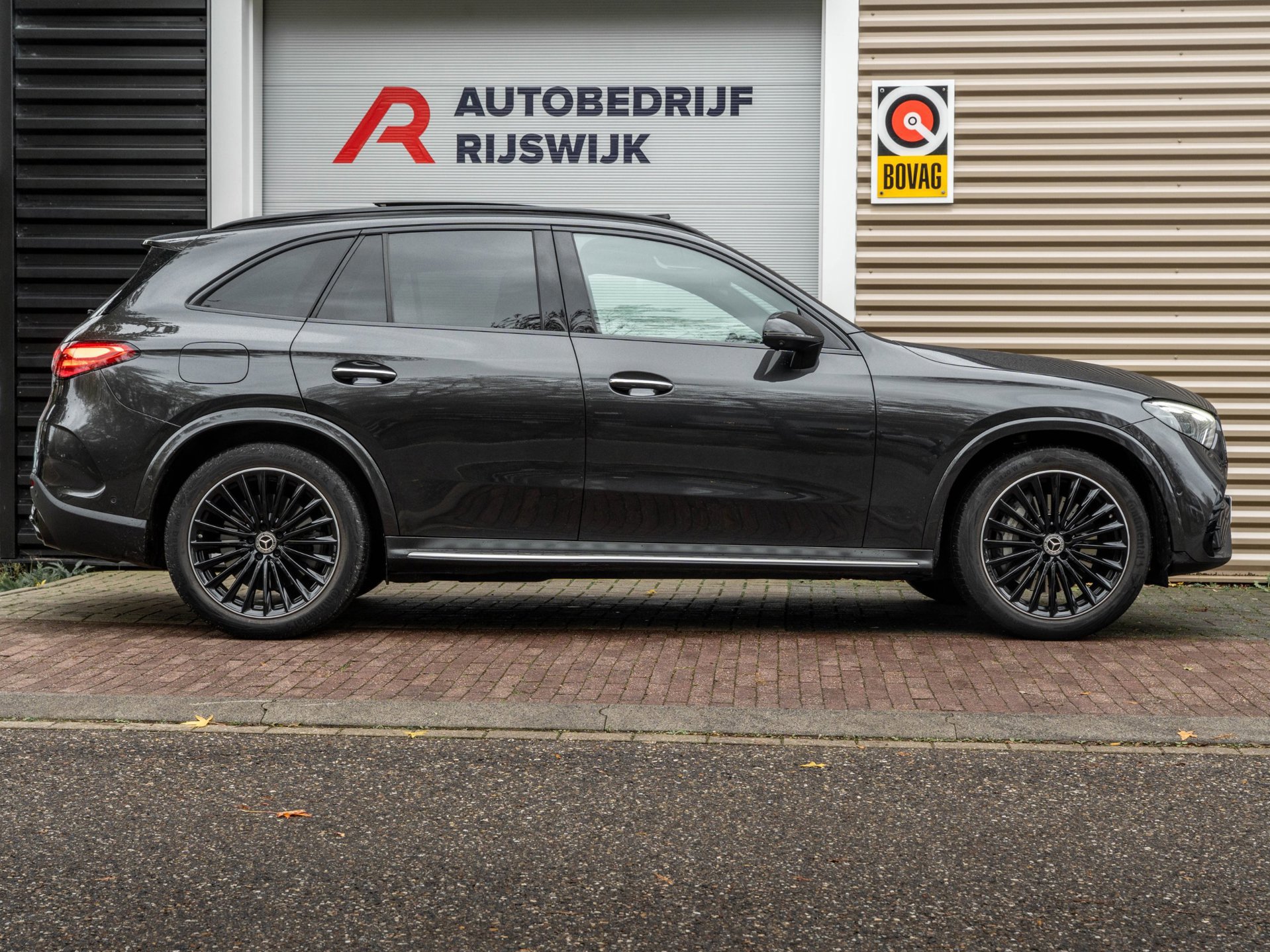 Mercedes-Benz GLC-klasse 300e 4MATIC AMG Line (2023), foto 5