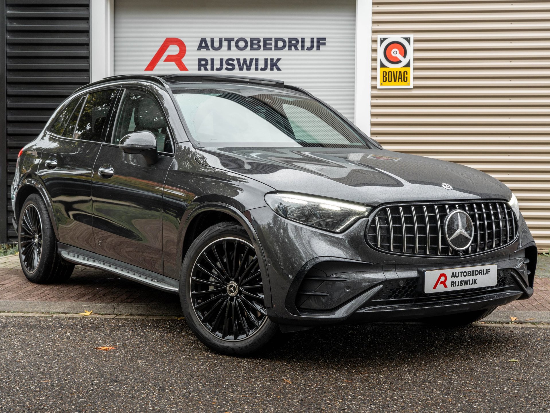 Mercedes-Benz GLC-klasse 300e 4MATIC AMG Line (2023), foto 6