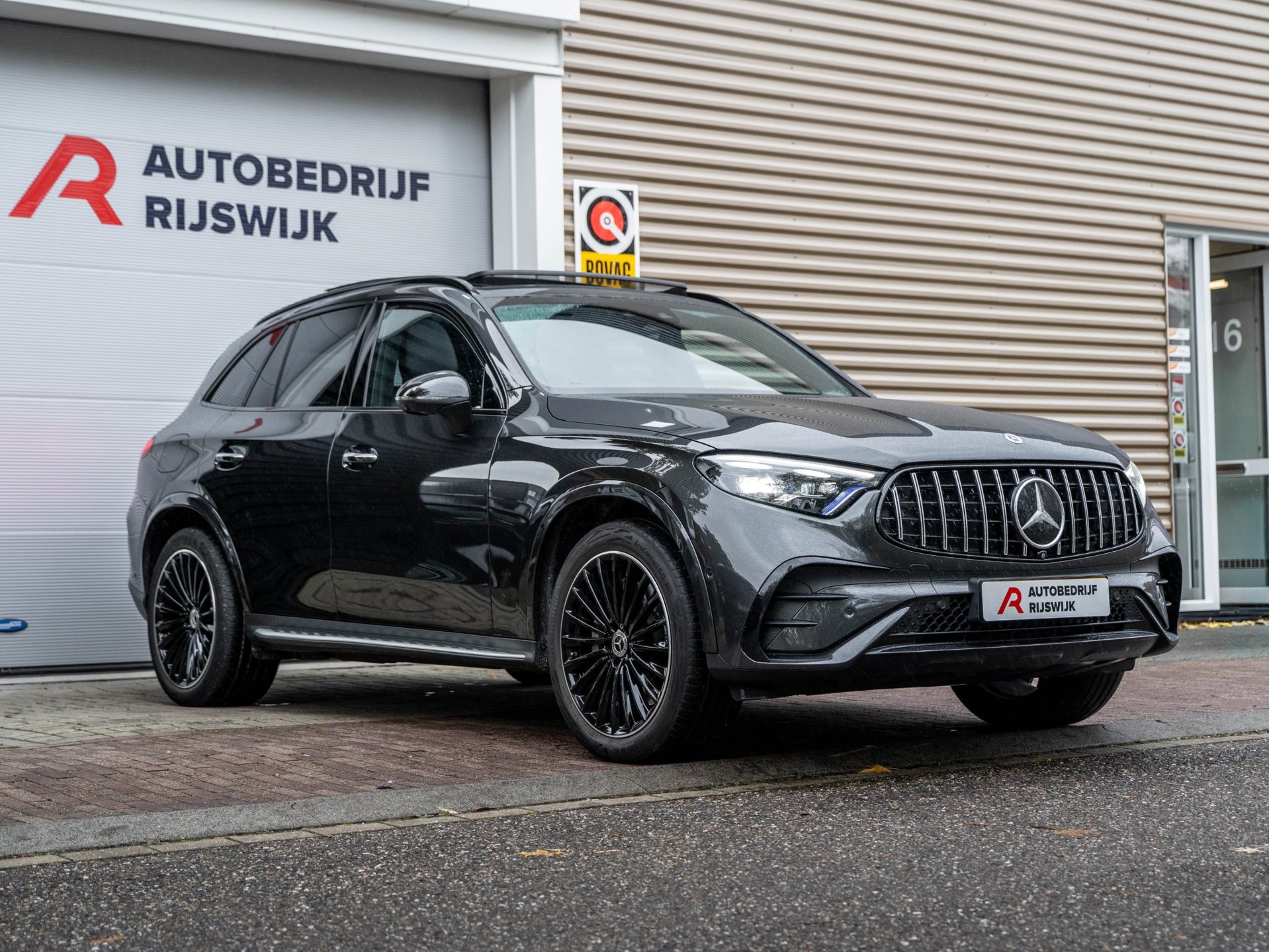 Mercedes-Benz GLC-klasse 300e 4MATIC AMG Line (2023), foto 8