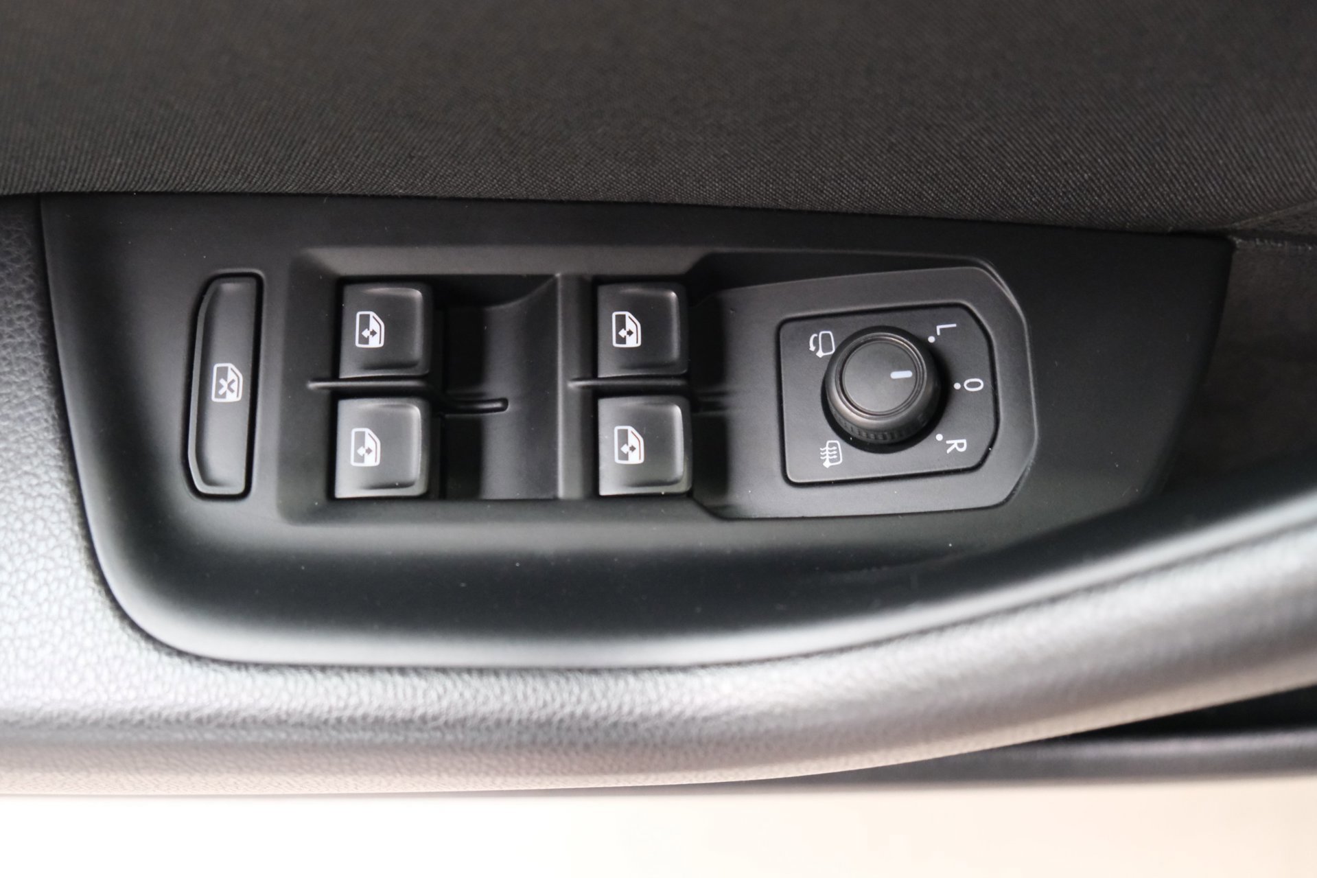 Volkswagen Passat Variant 1.5 TSI Comfortline Business (2019), foto 12