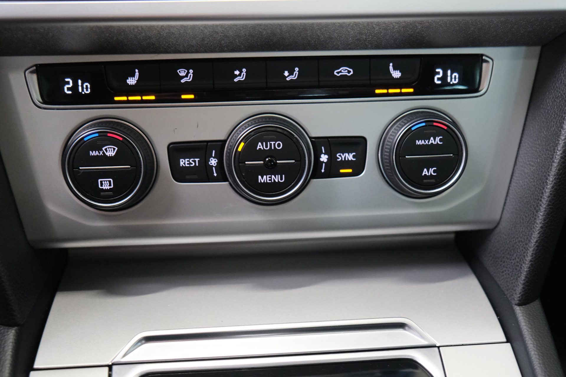Volkswagen Passat Variant 1.5 TSI Comfortline Business (2019), foto 20