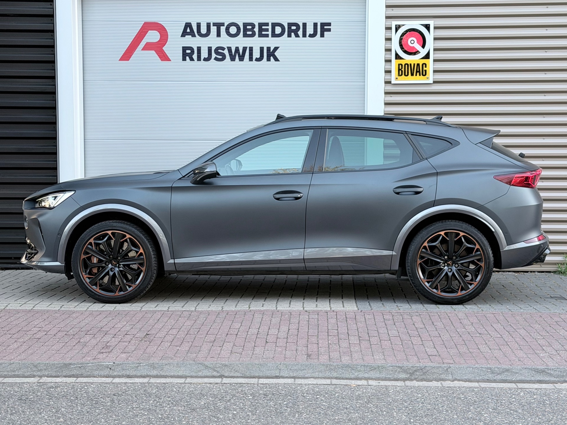 CUPRA Formentor 2.0 TSI 4DRIVE (2022), foto 2