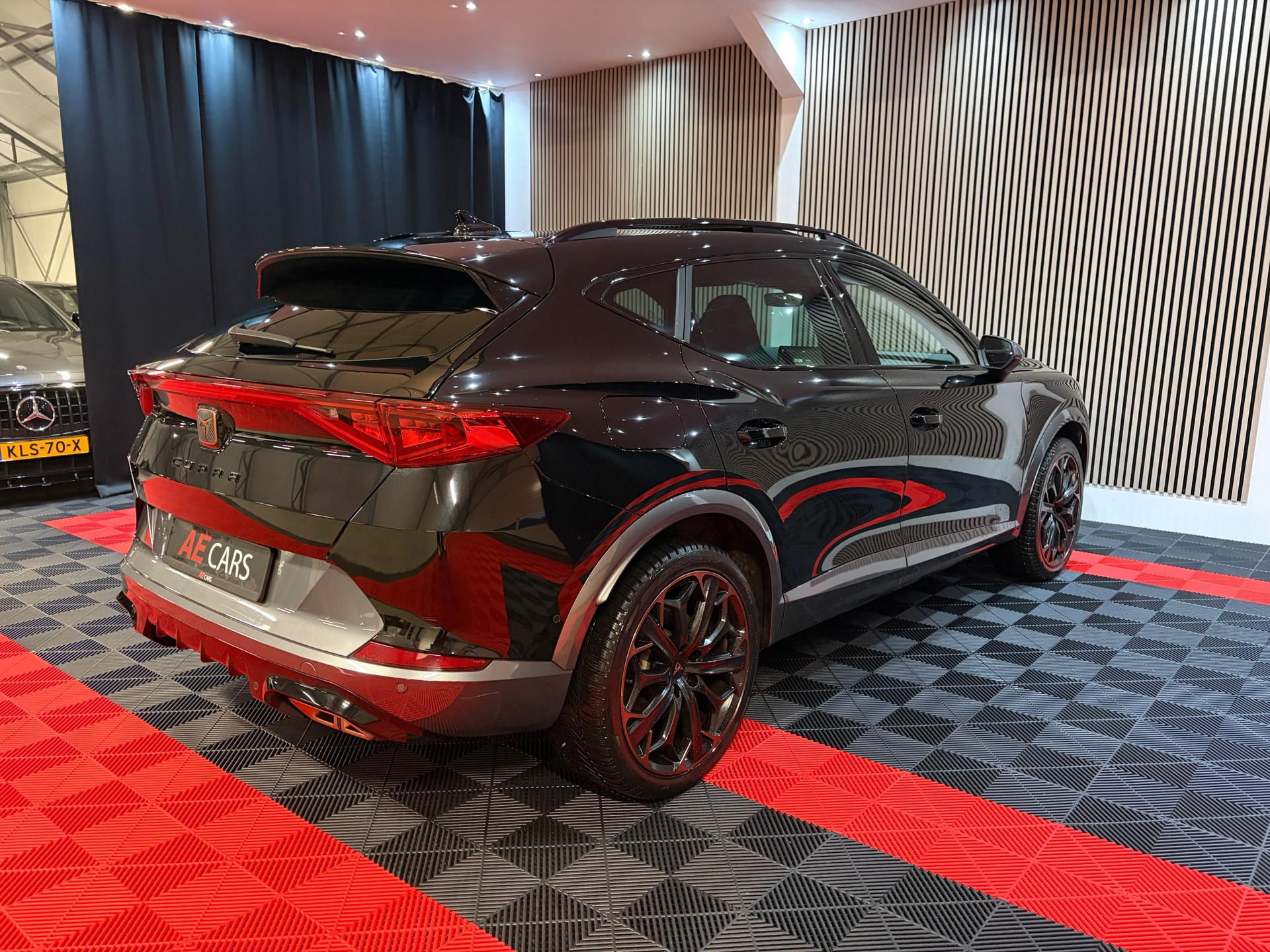 CUPRA Formentor 1.4 e-Hybrid VZ Copper Edition (2023), foto 17