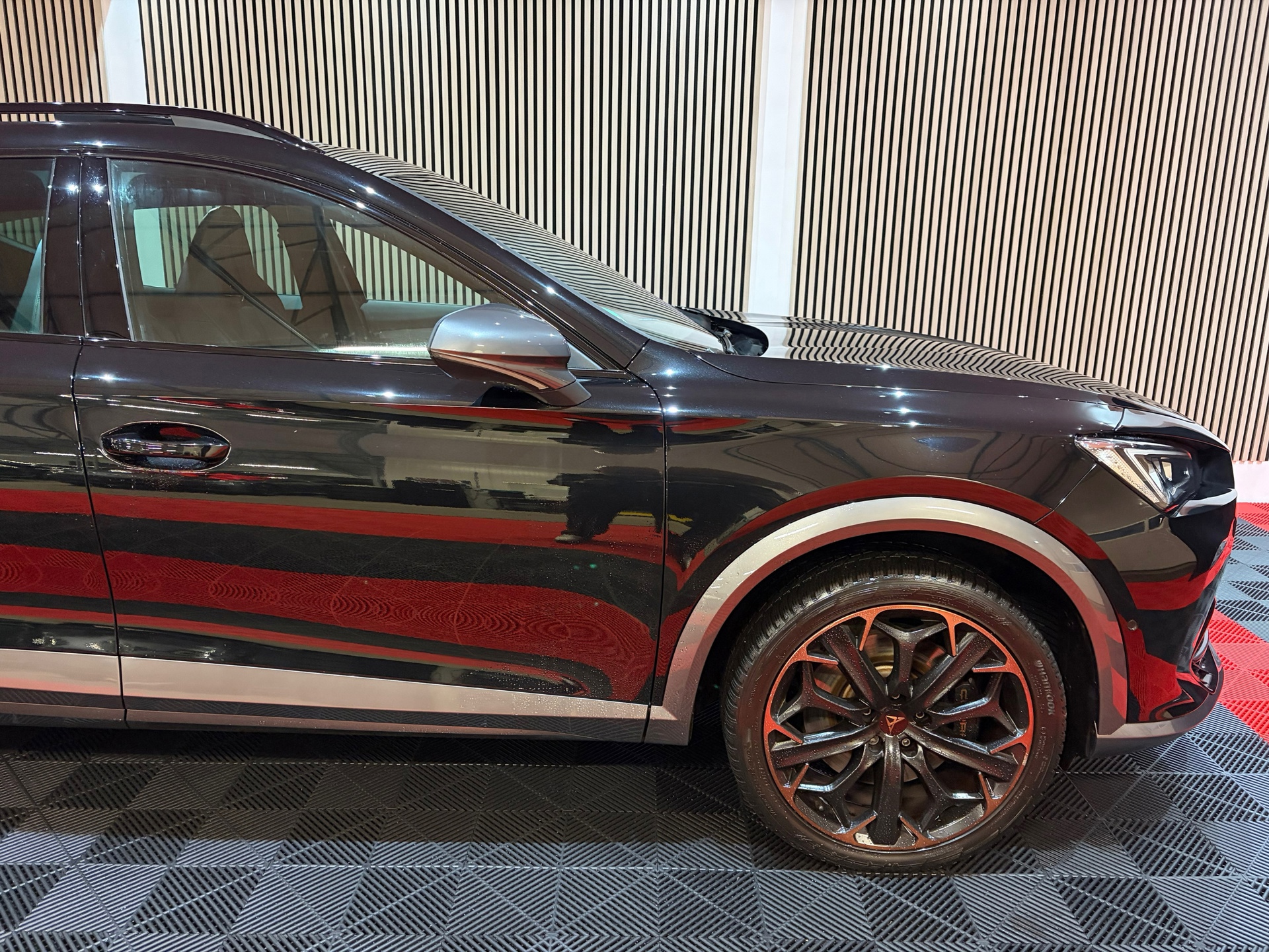 CUPRA Formentor 1.4 e-Hybrid VZ Copper Edition (2023), foto 4