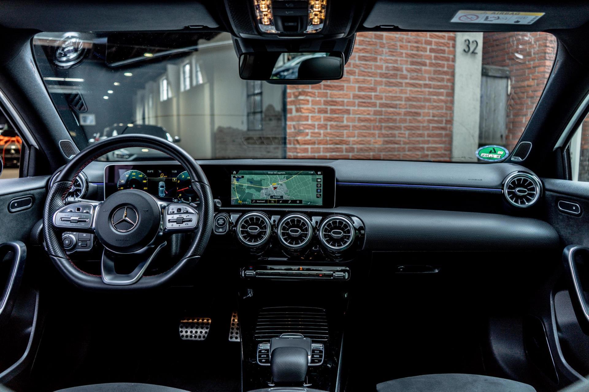 Mercedes-Benz A-klasse 250 AMG Night (2018), foto 13