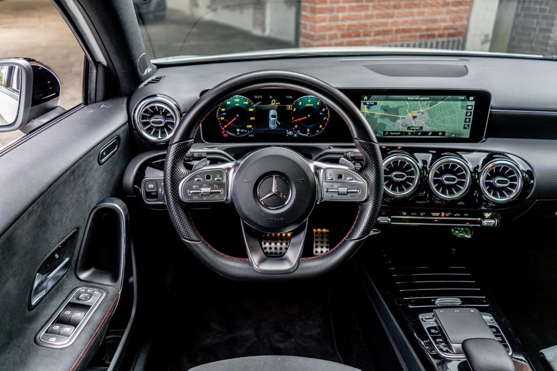 Mercedes-Benz A-klasse 250 AMG Night (2018), foto 15