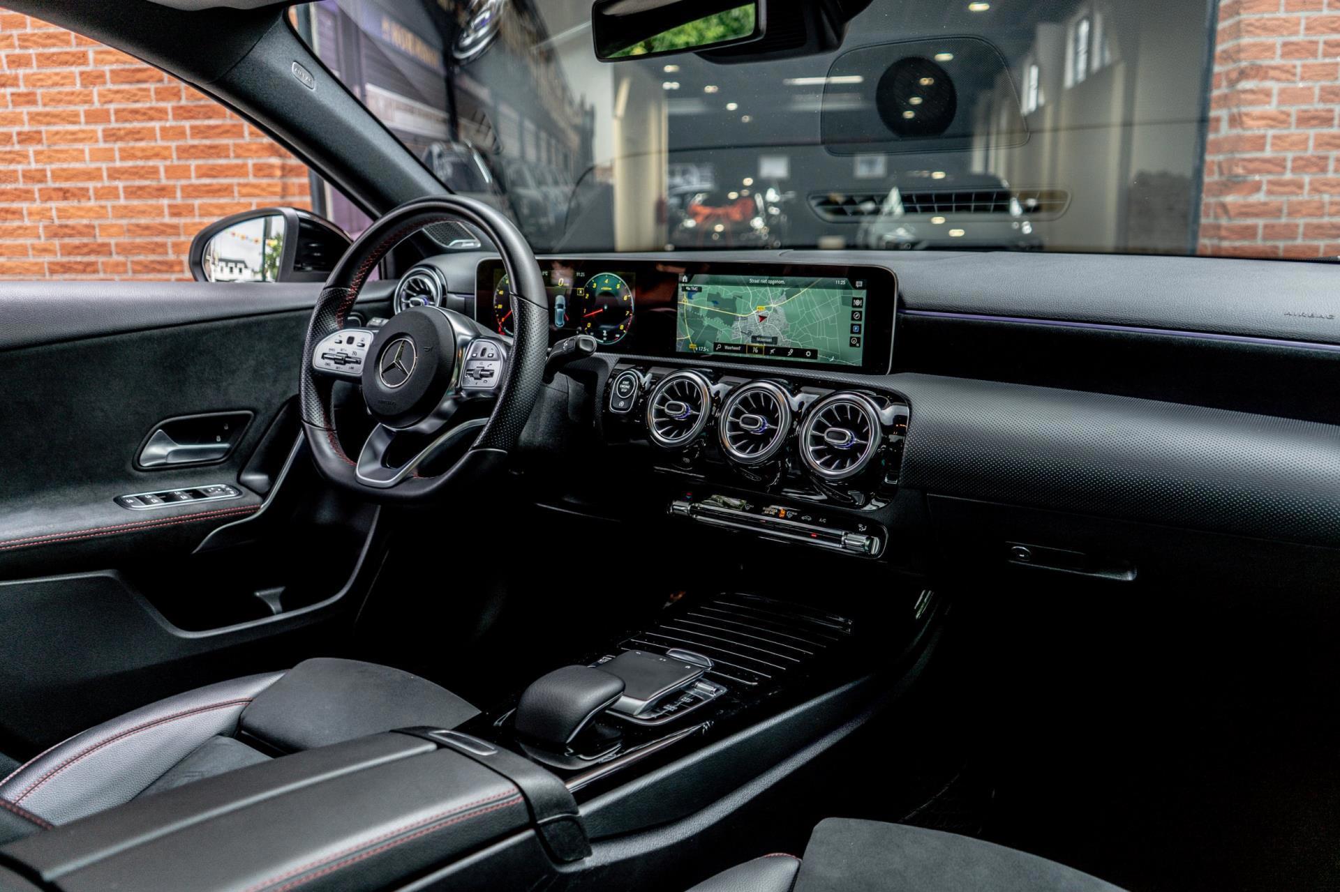 Mercedes-Benz A-klasse 250 AMG Night (2018), foto 5