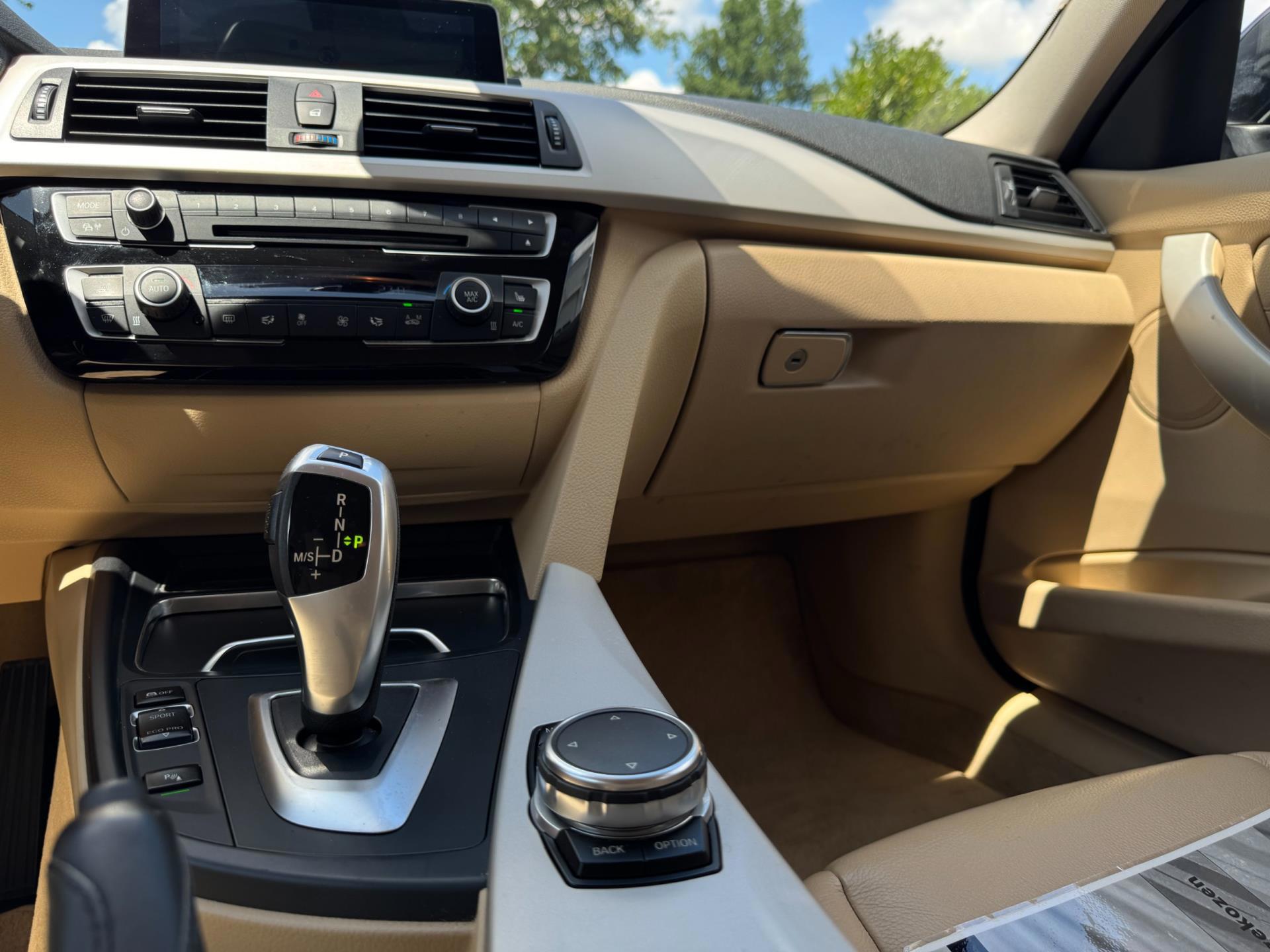 BMW 3-Serie 320i High Executive 184 PK (2017), foto 11