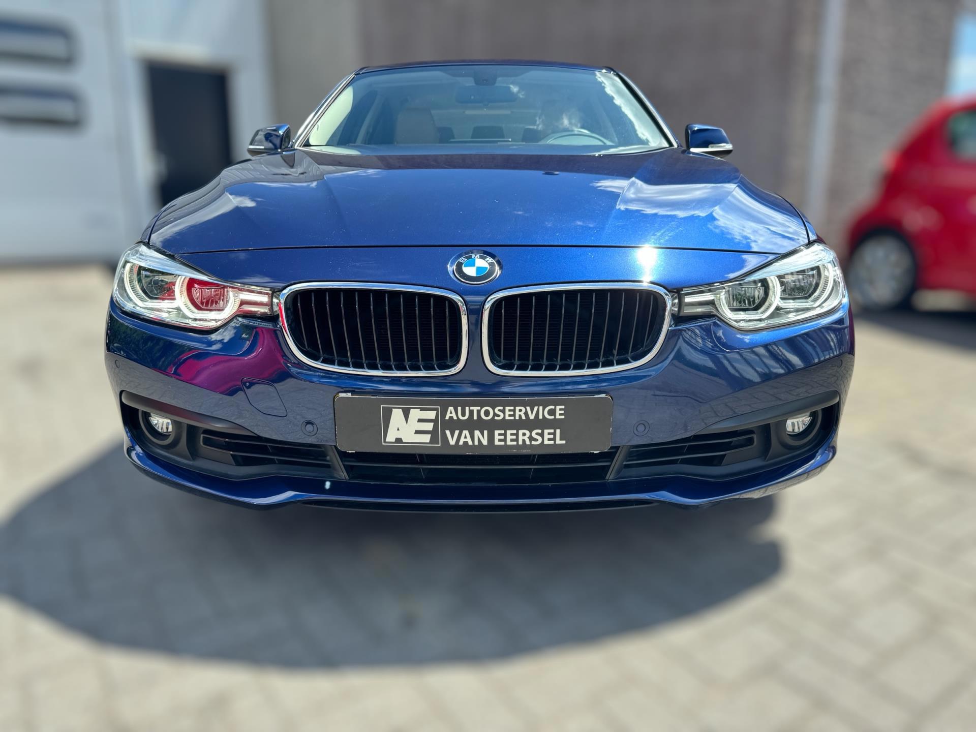 BMW 3-Serie 320i High Executive 184 PK (2017), foto 5
