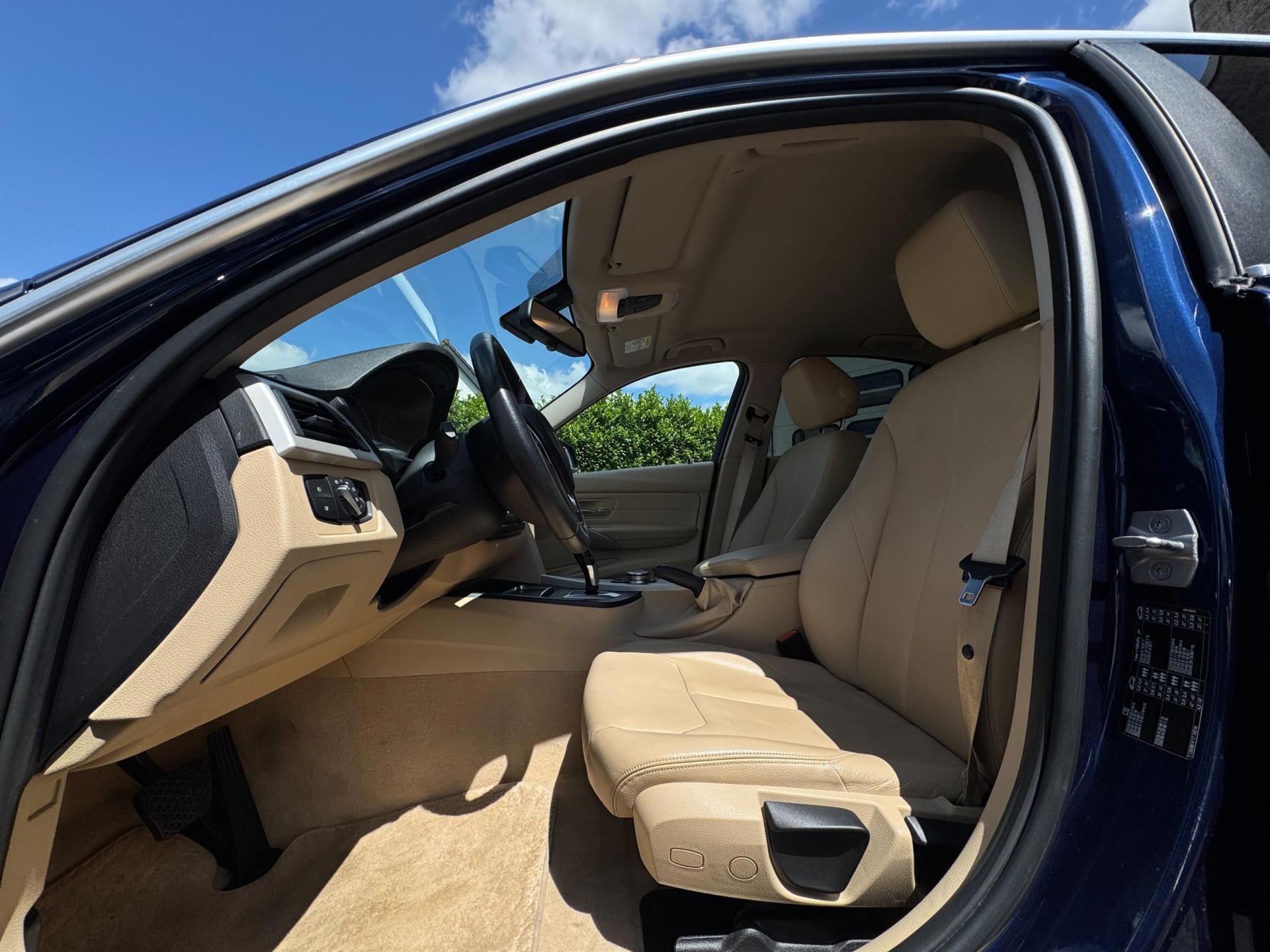BMW 3-Serie 320i High Executive 184 PK (2017), foto 9
