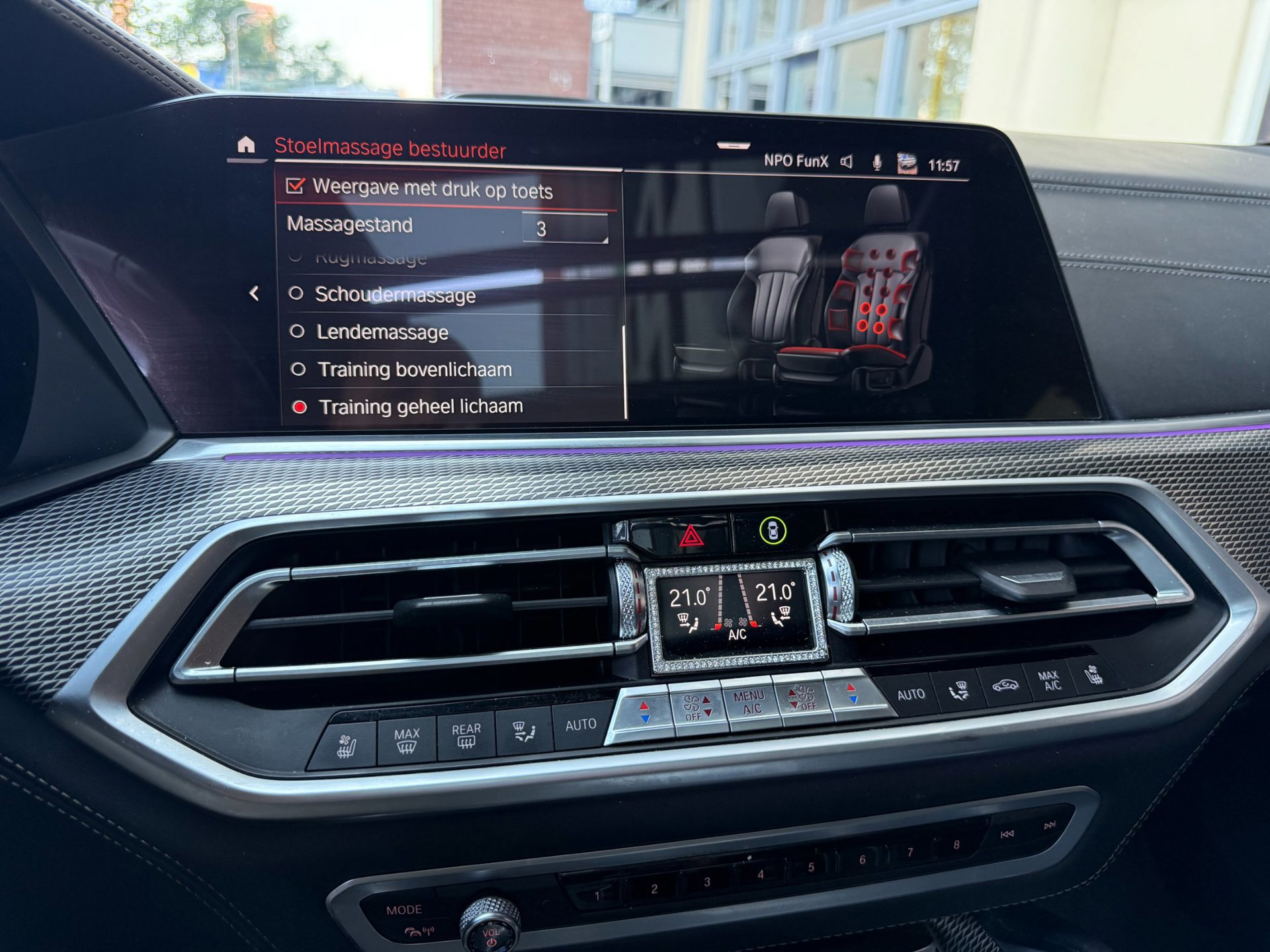 BMW X6 BOMVOLLE xDrive40i 2020 – Unieke custom uitvoering (2020), foto 16